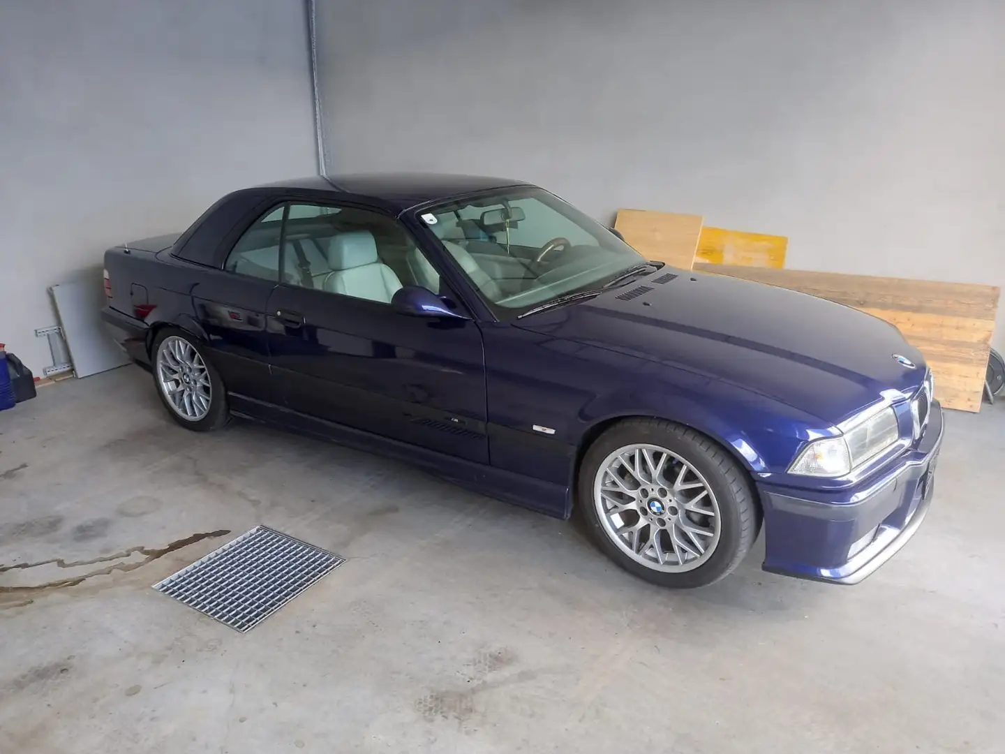 BMW 318 318i Cabrio Sport-Edition - 1