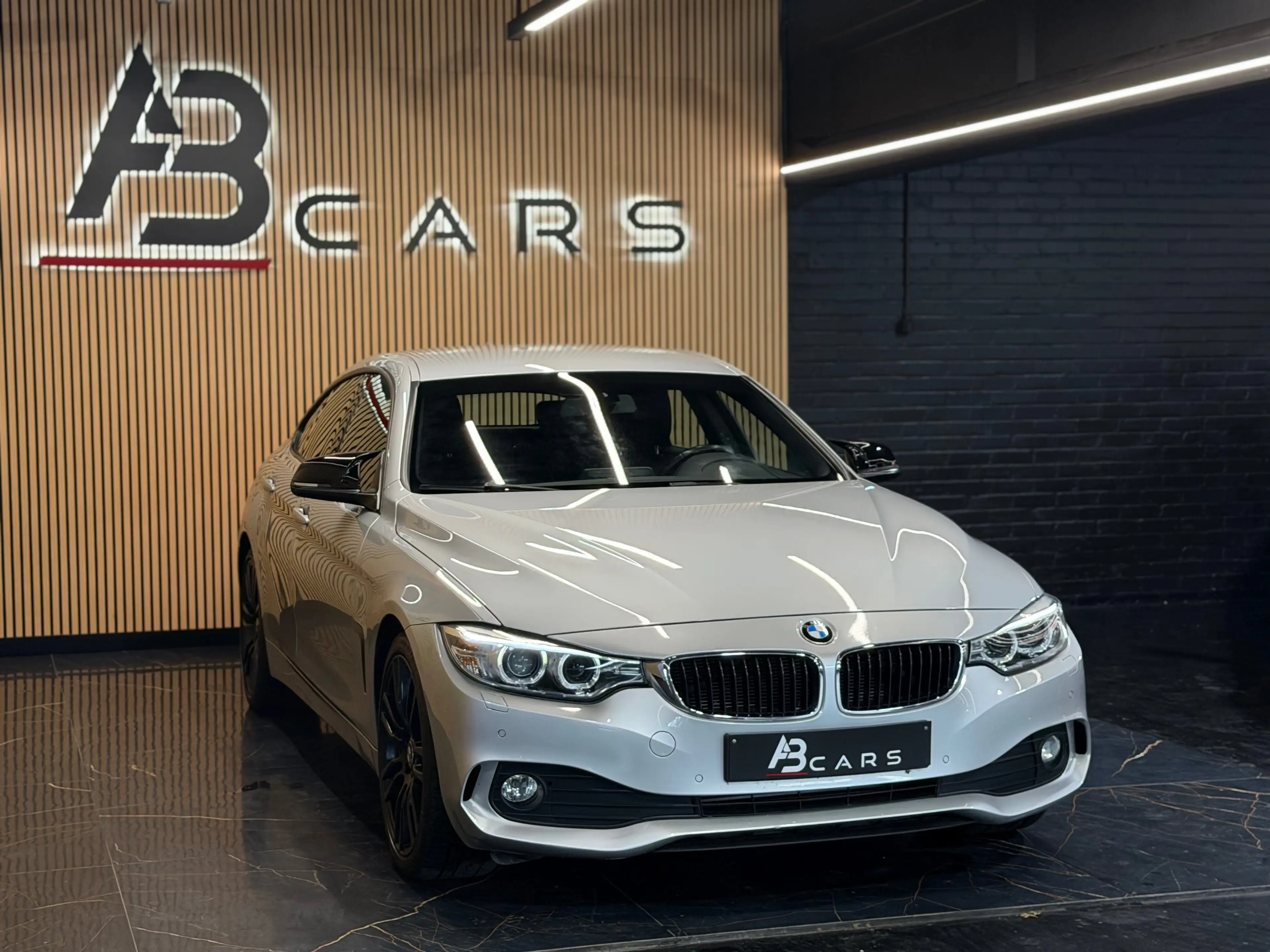 BMW 418 D * Gran Coupé * GARANTIE 12 MOIS * 1ER PROP * JANTE M PACK LOOK * — photo 2