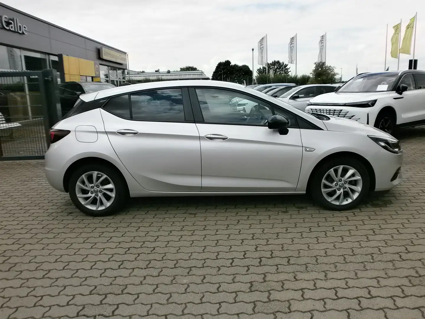 Opel Astra Edition Navi , SHZ , LHZ , DAB , LED , Allwetter Silber - 2