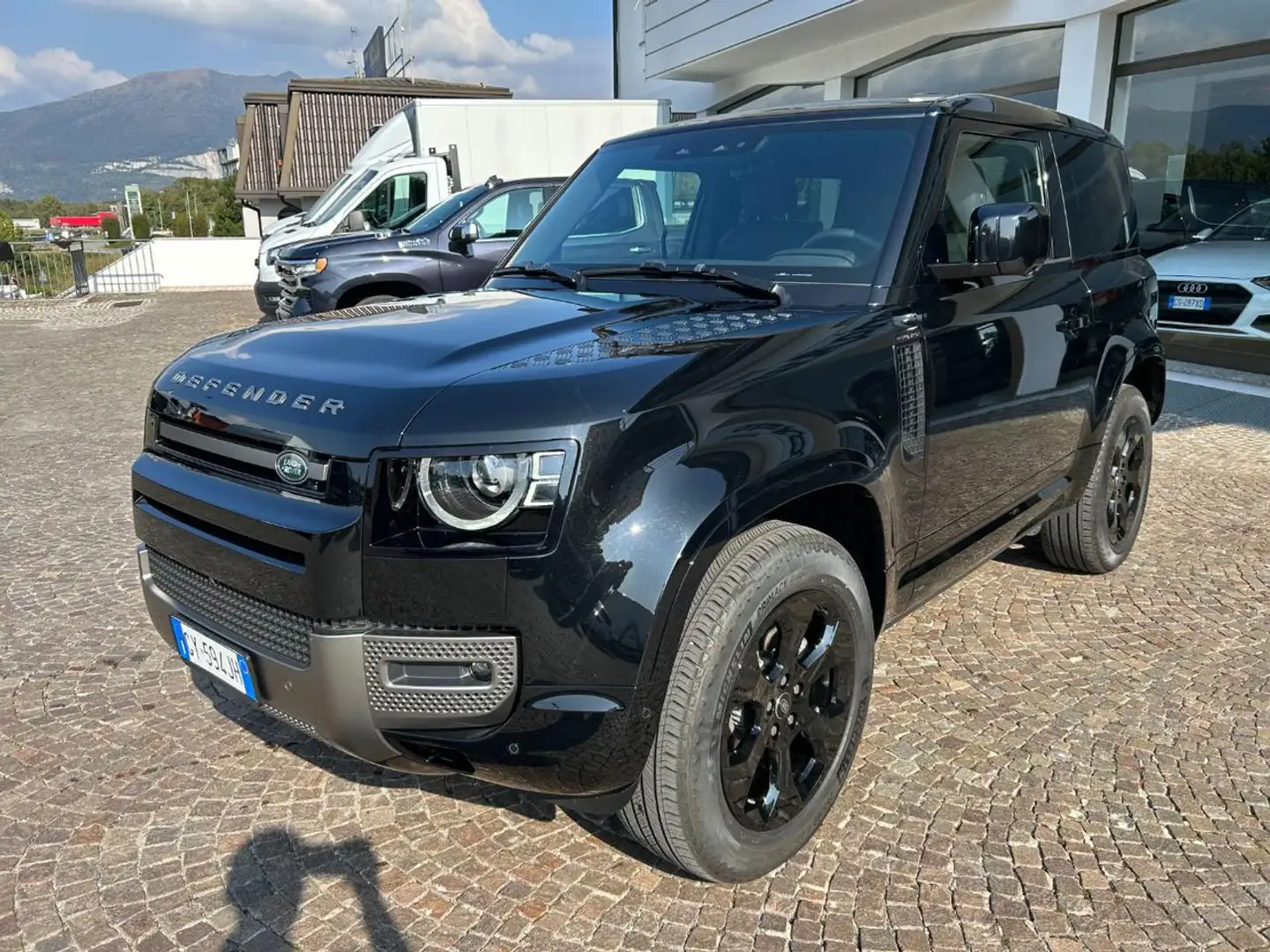 Land Rover Defender 90 3.0D I6 200 CV AWD Auto X-Dynamic SE Noir - 2