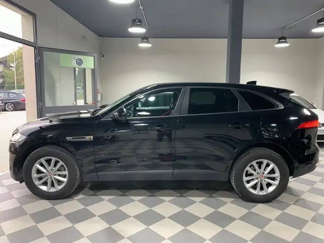 Jaguar F-Pace 2.0d Portfolio awd 180cv auto