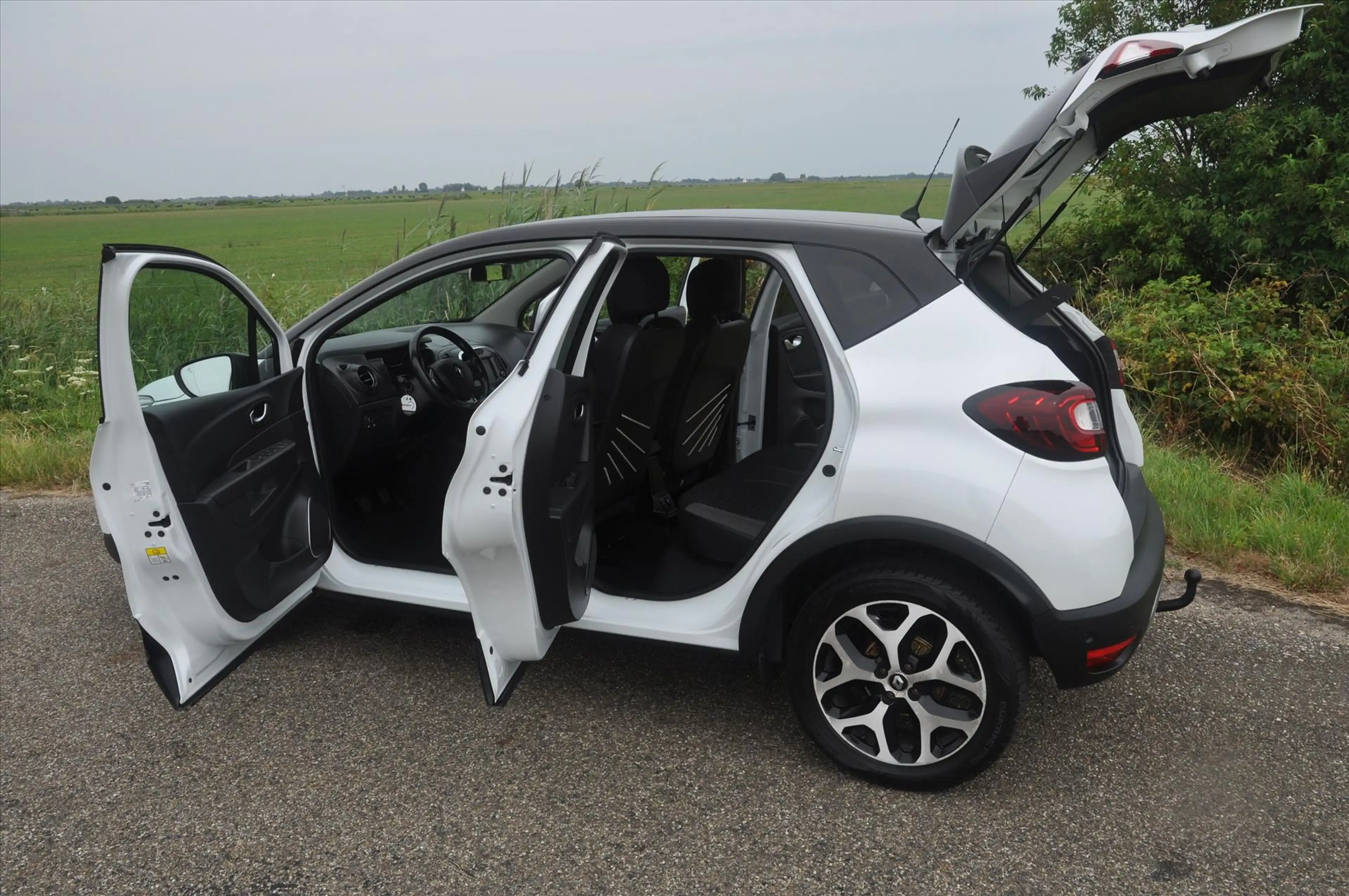 Renault Captur 0.9 TCE Intens — photo 10