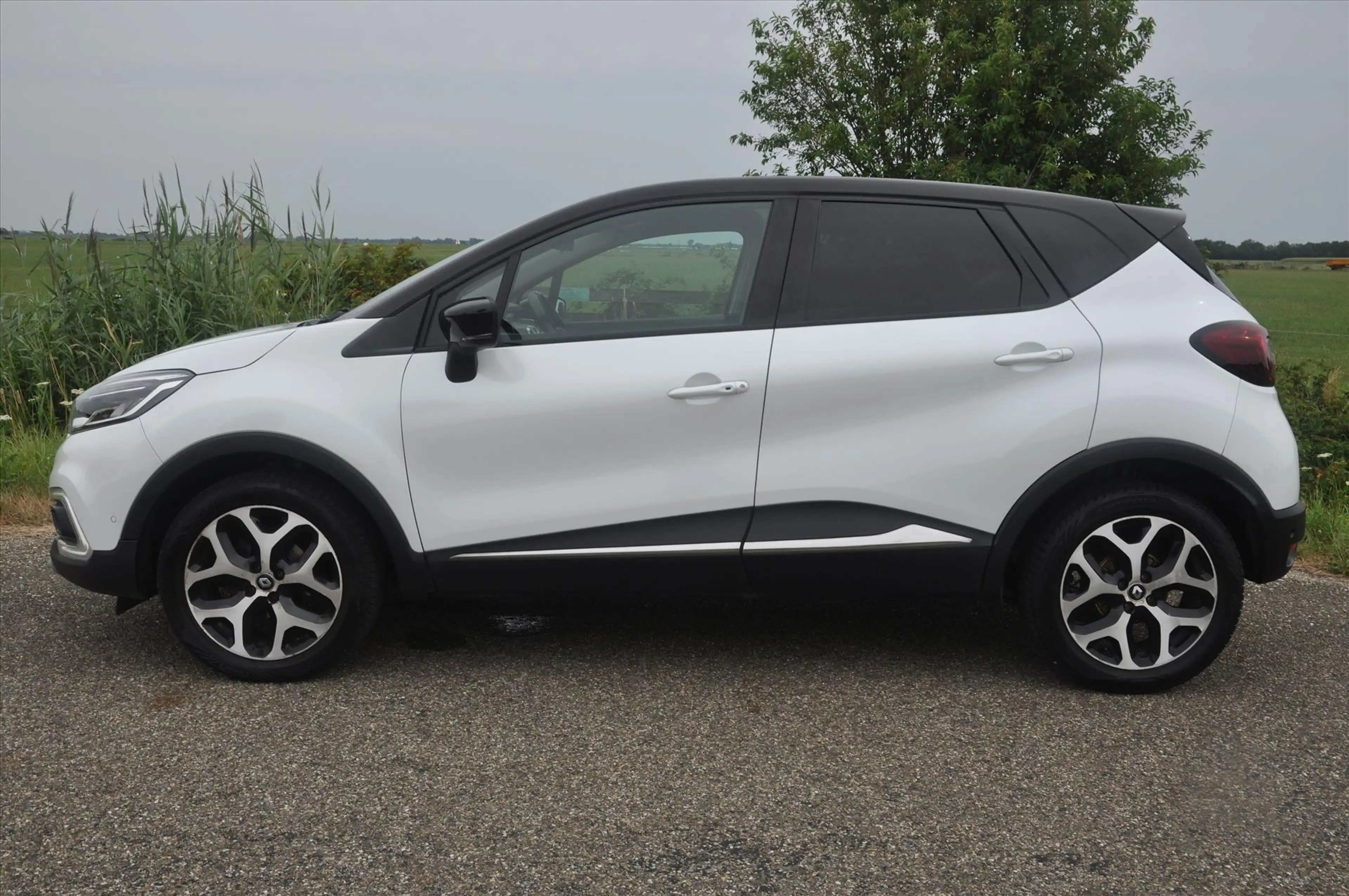 Renault Captur 0.9 TCE Intens — photo 2