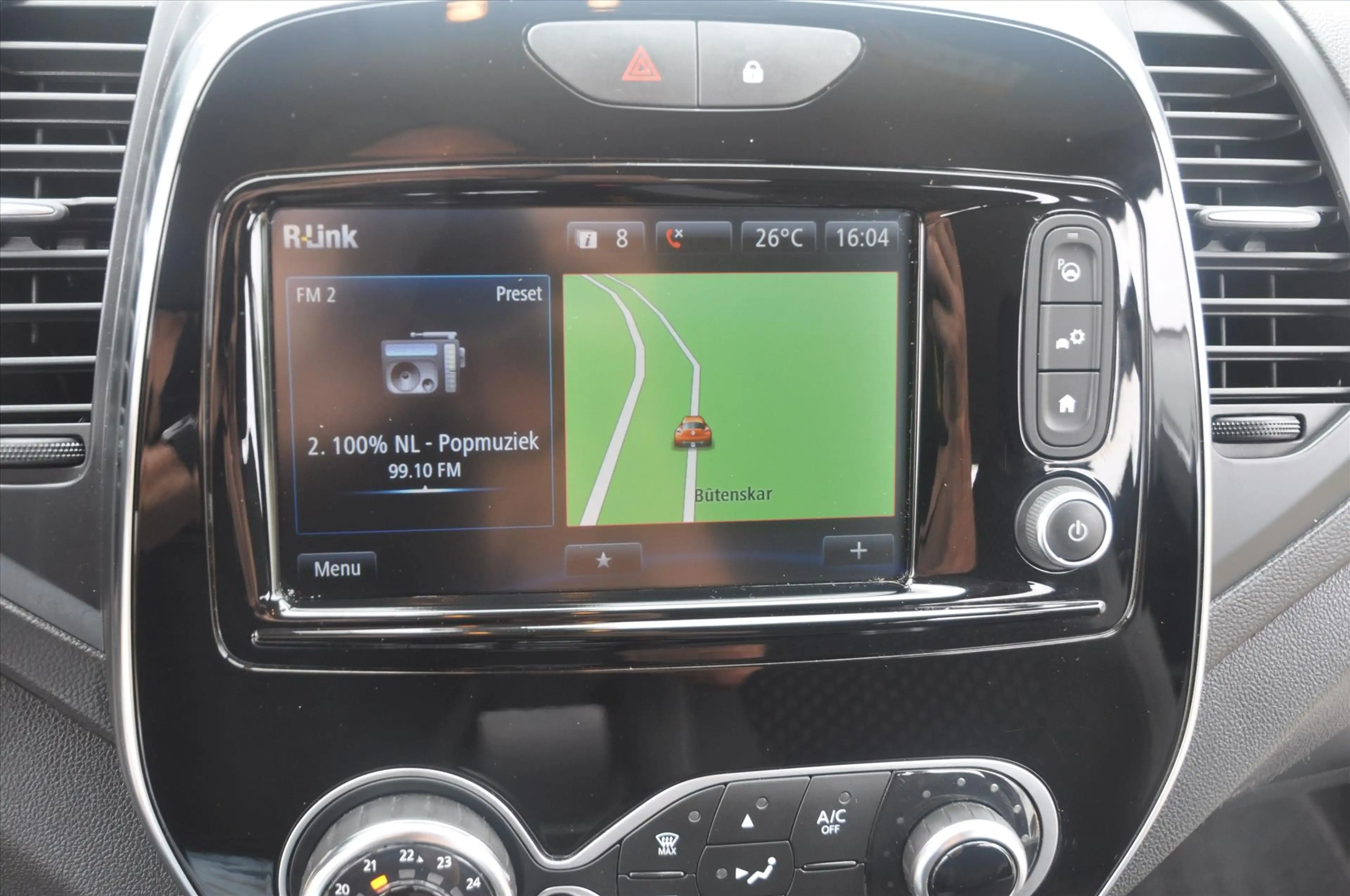Renault Captur 0.9 TCE Intens — photo 19