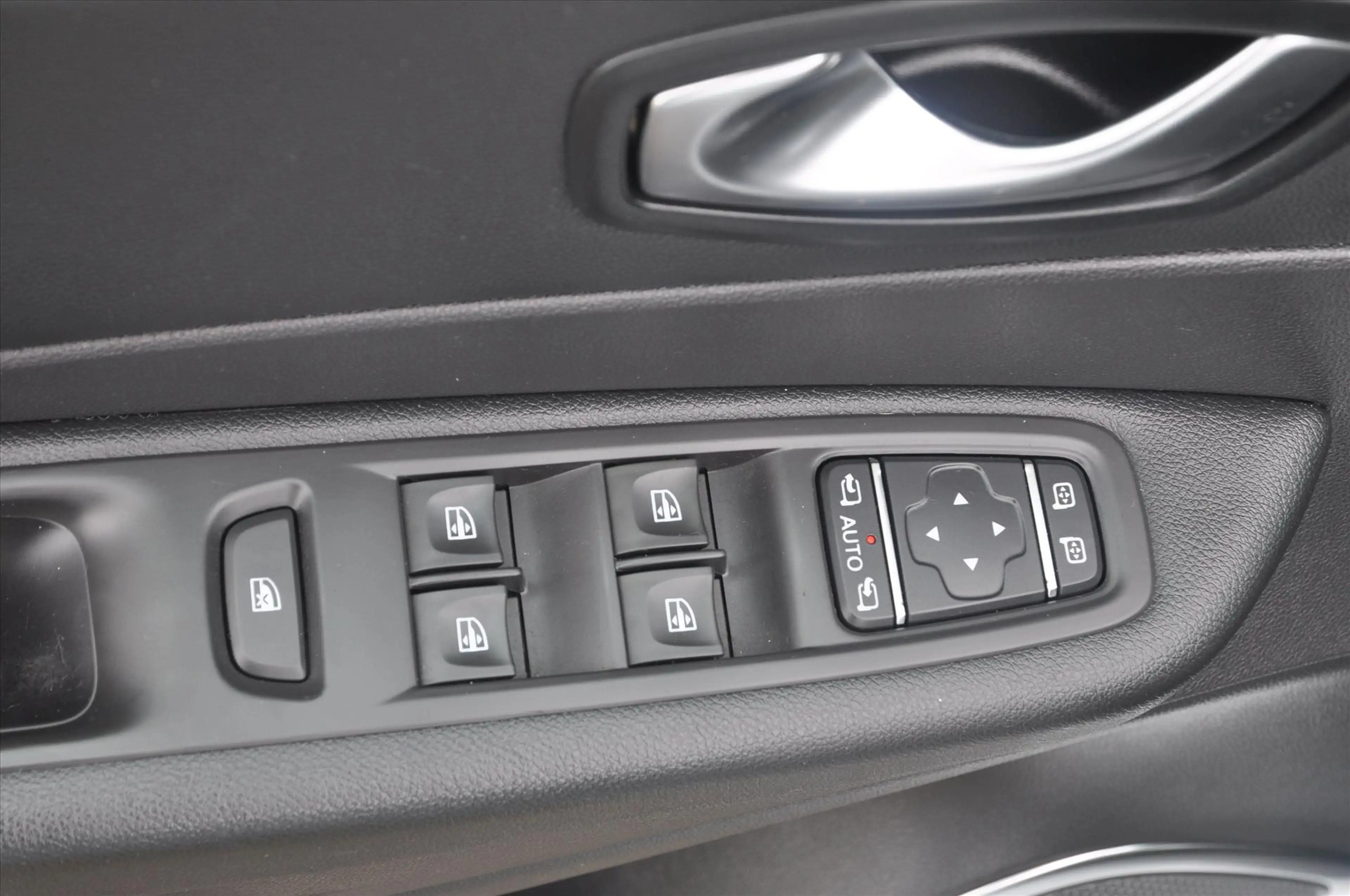 Renault Captur 0.9 TCE Intens — photo 16
