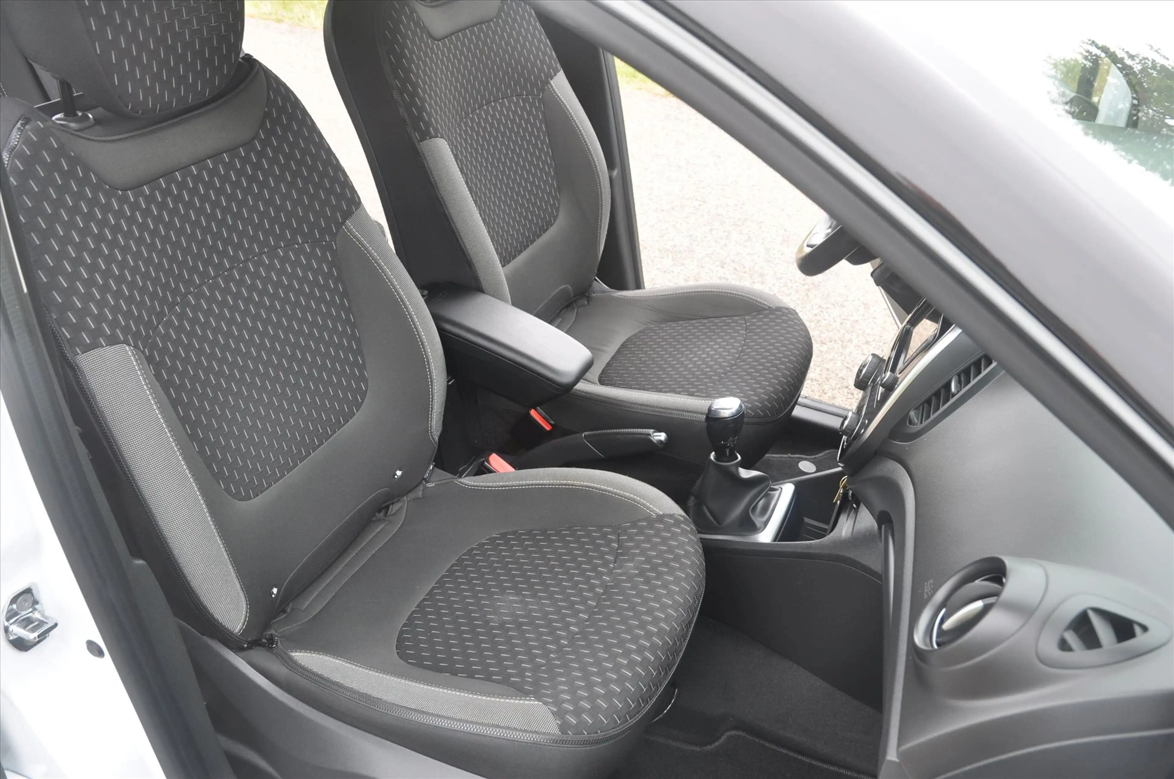 Renault Captur 0.9 TCE Intens — photo 12