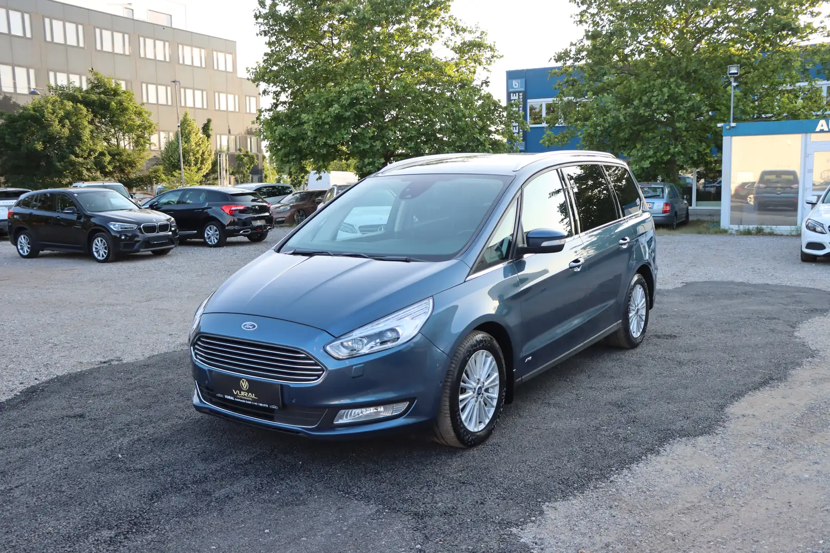 Ford Galaxy 2.0 TDCi EcoBlue Titanium AWD| 7 SITZE | ACC | LED Blau - 1