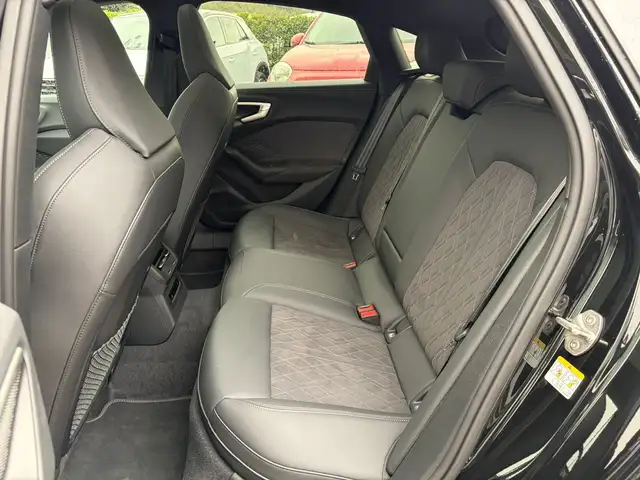 Audi A5 view 9