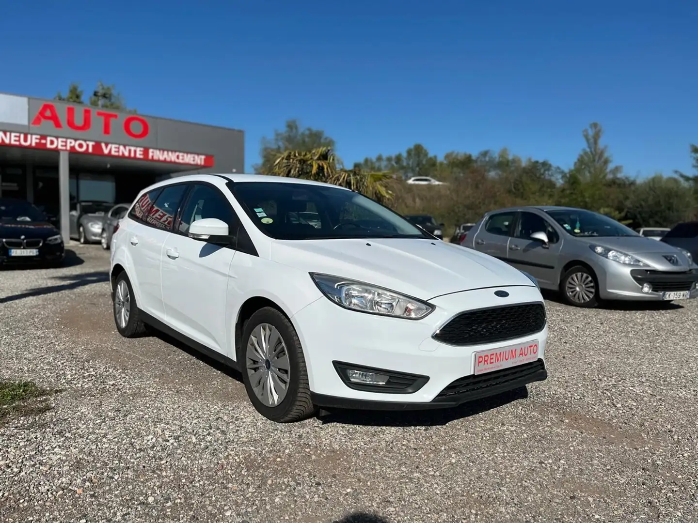 Ford Focus 1.5 TdCi Turbo 95ch Blanc - 2