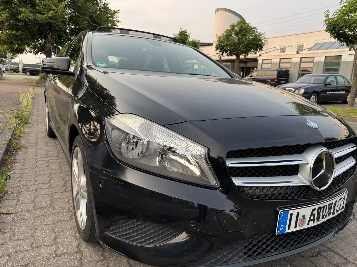 Mercedes-Benz A 180 Mercedes-Benz A 180 – Top Zustand, Schwarz - 2