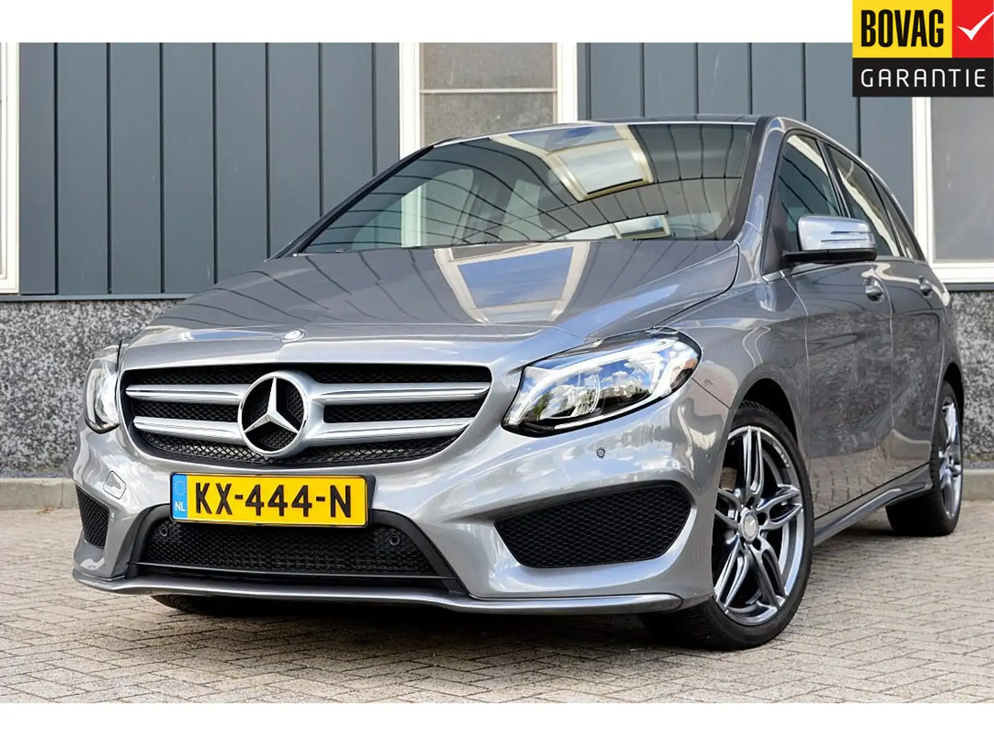 Mercedes-Benz B 180 Ambition Rijklaarprijs-Garantie Navigatie Leder/Al Grijs - 1