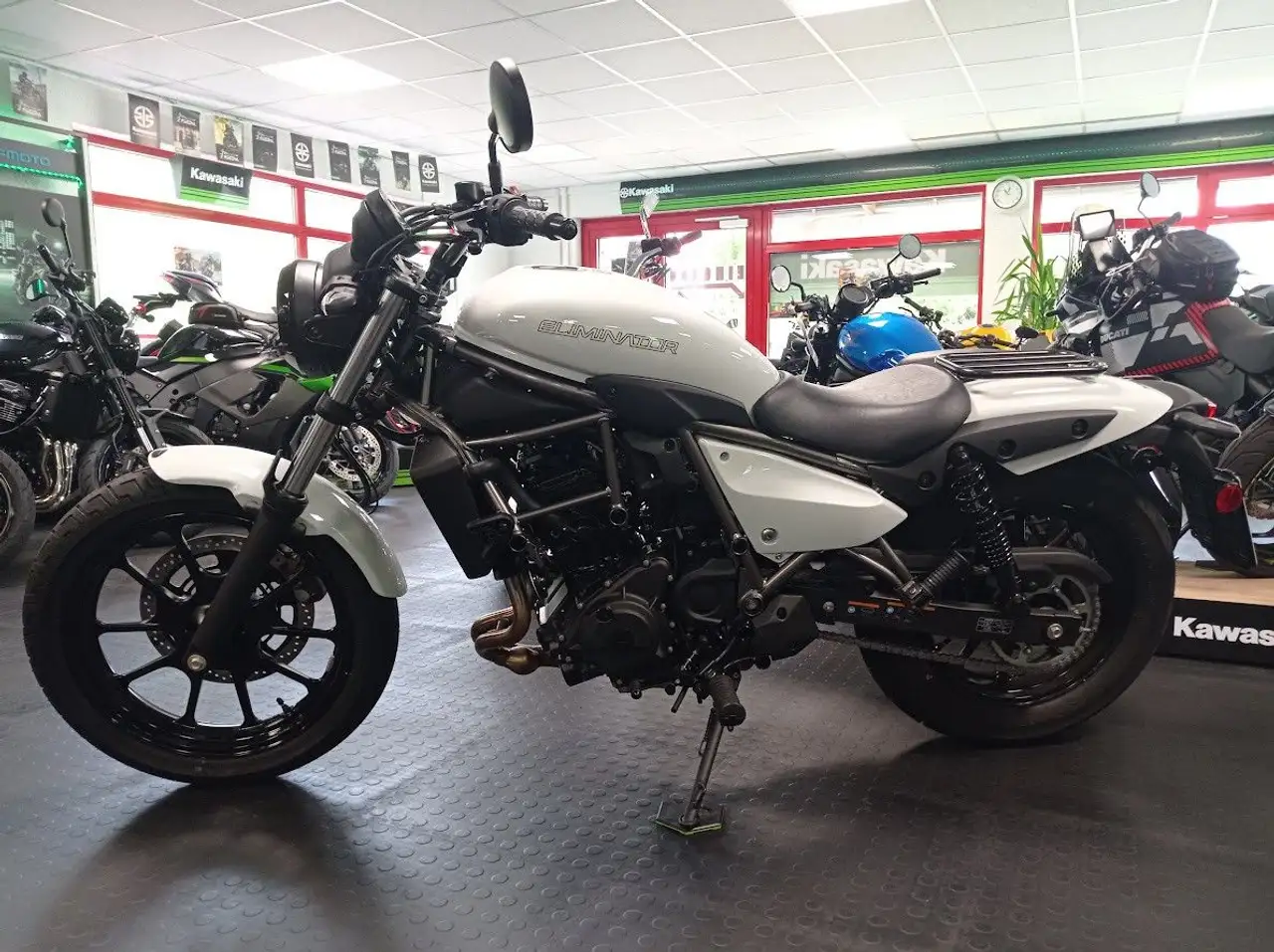 Kawasaki Eliminator 500