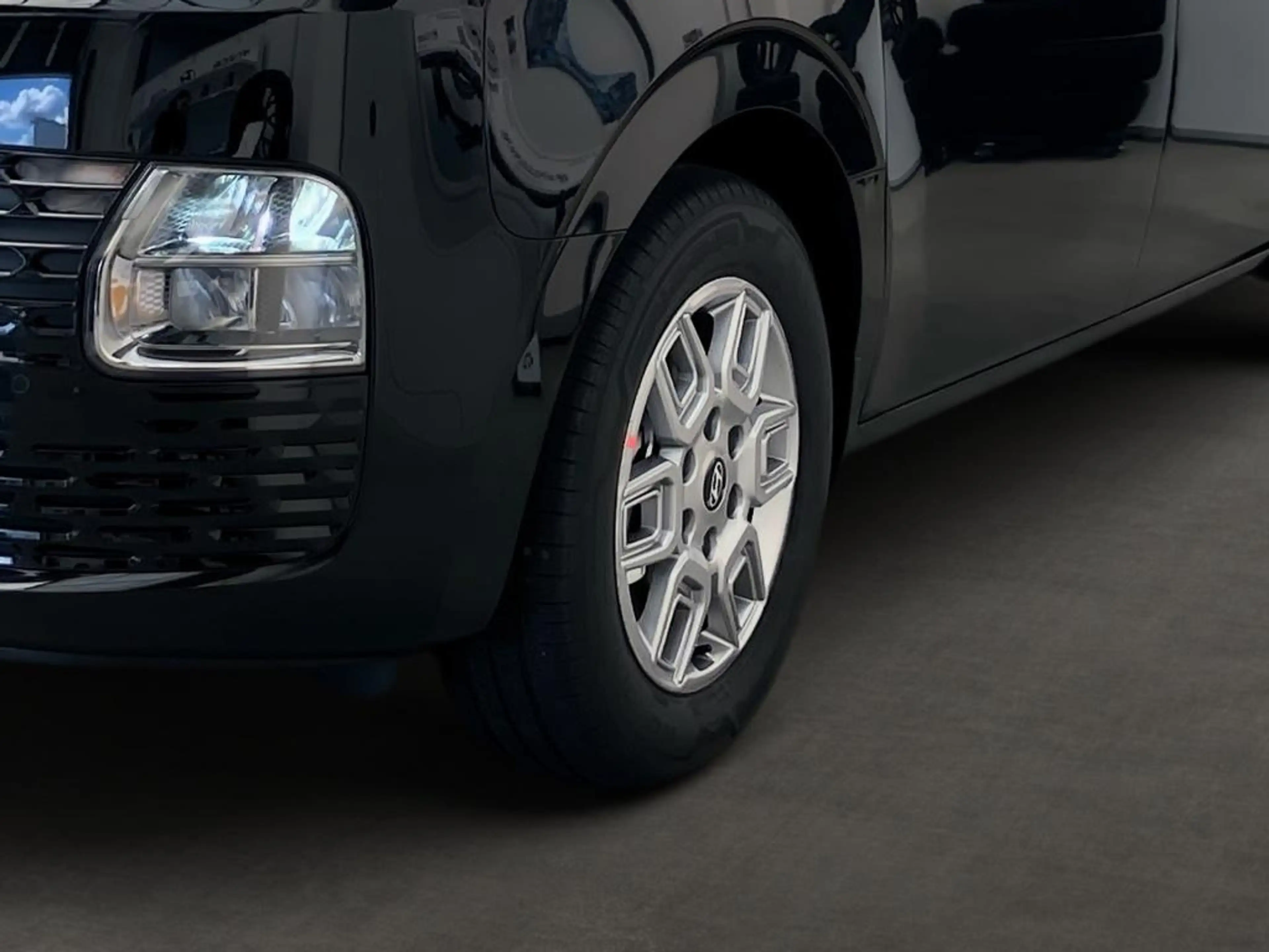 Hyundai STARIA (9-Sitzer) HEV 1.6 T-GDI 2WD 6-AT Trend — photo 6