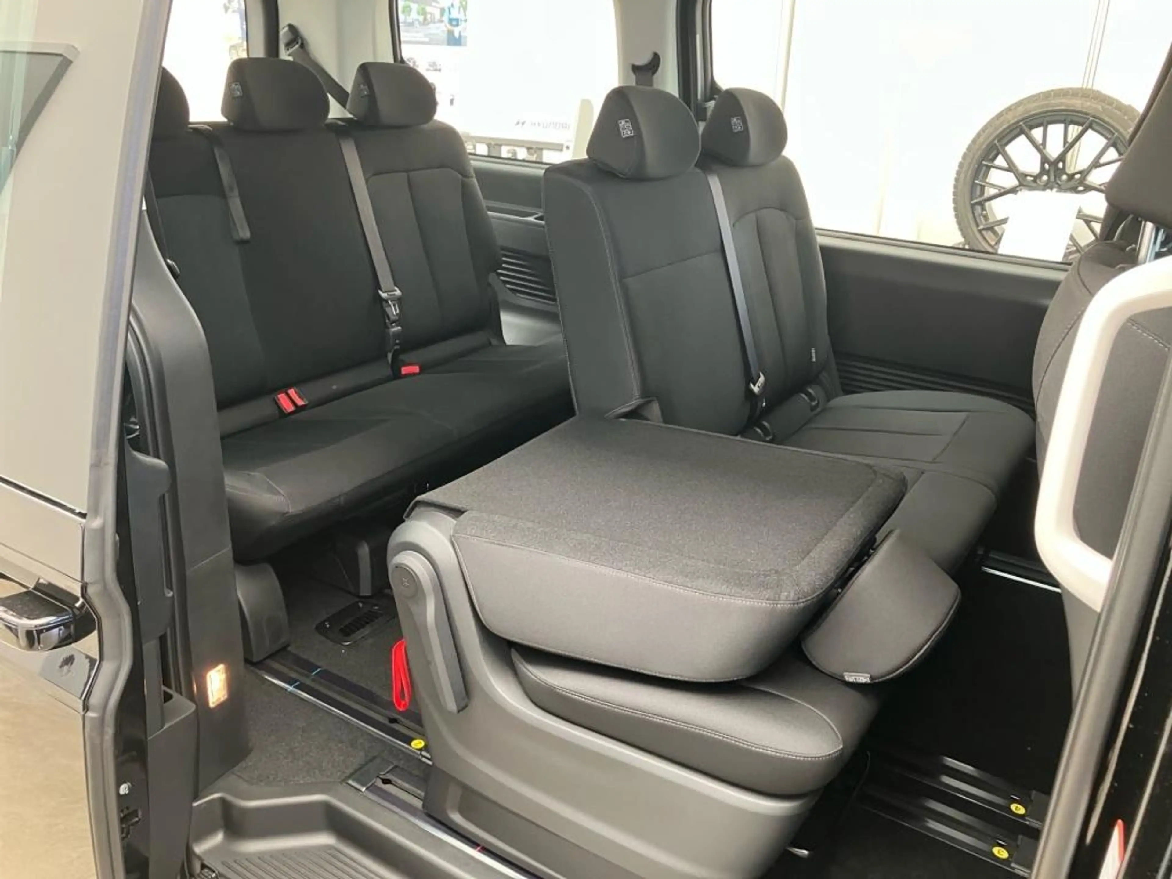 Hyundai STARIA (9-Sitzer) HEV 1.6 T-GDI 2WD 6-AT Trend — photo 15