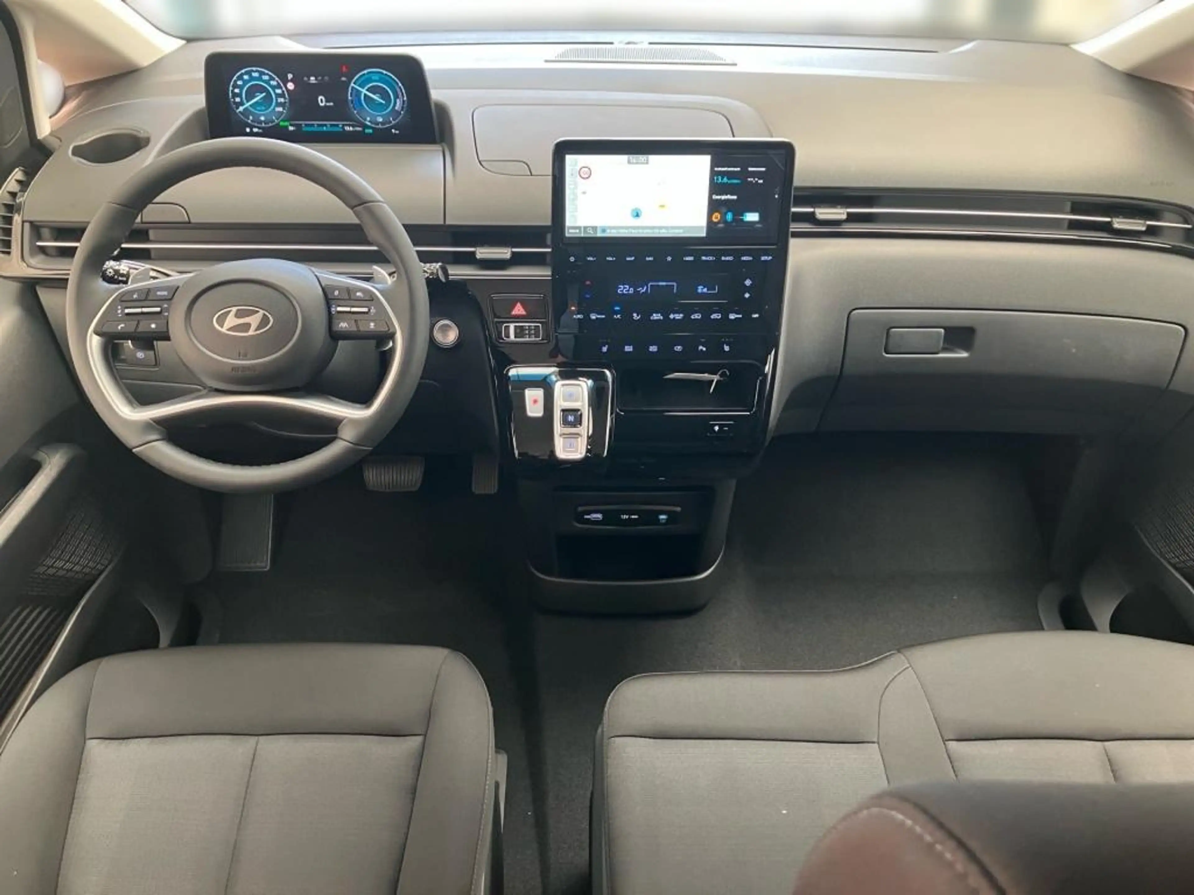 Hyundai STARIA (9-Sitzer) HEV 1.6 T-GDI 2WD 6-AT Trend — photo 11