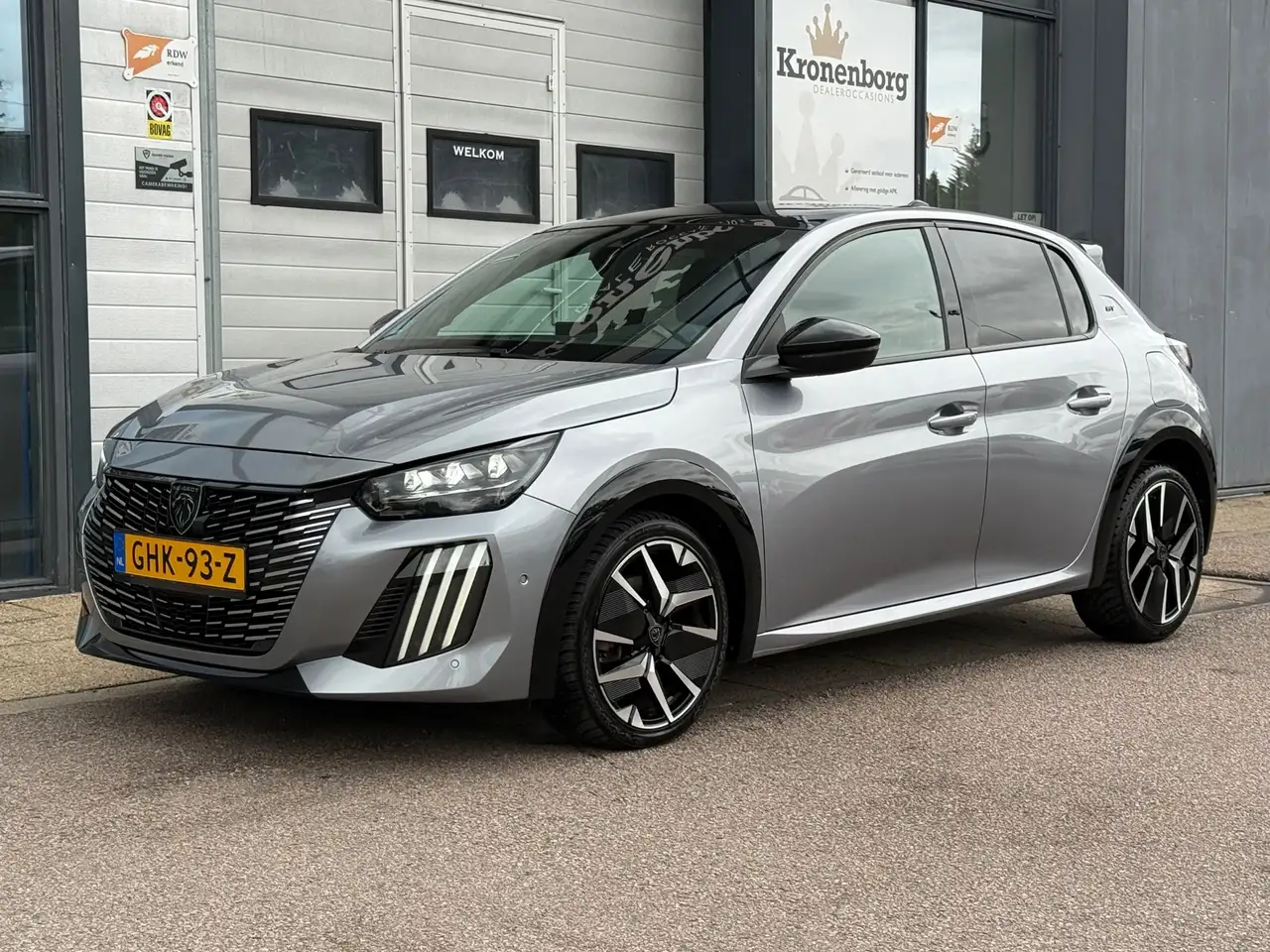 Peugeot 208 1.2 Hybrid GT 100 e-DCS PANO CARPLAY CAMERA, миниатюра 11