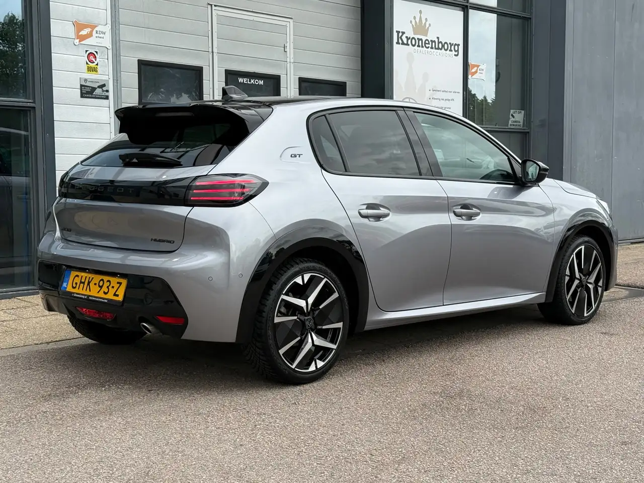 Peugeot 208 1.2 Hybrid GT 100 e-DCS PANO CARPLAY CAMERA, миниатюра 15