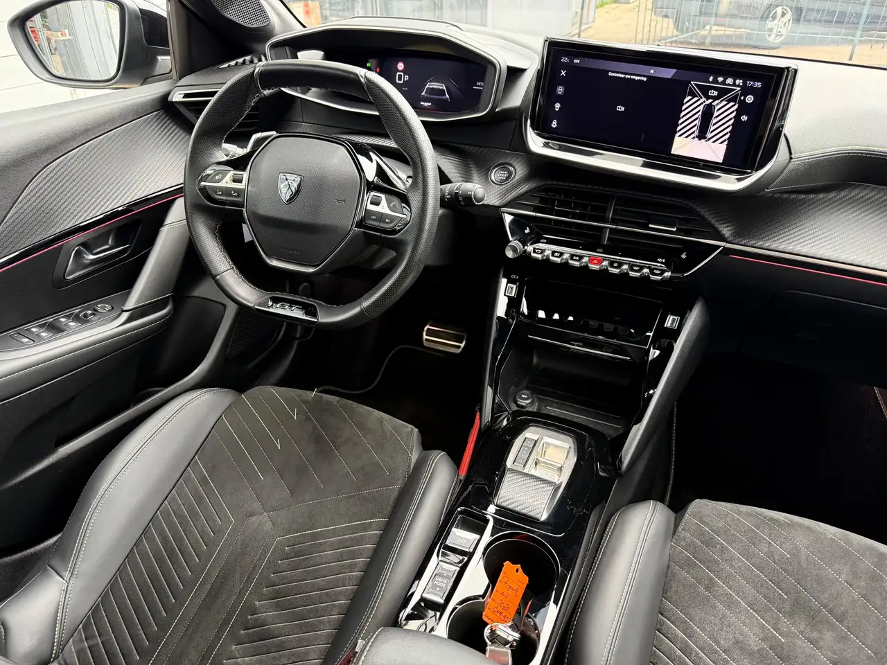 Peugeot 208 1.2 Hybrid GT 100 e-DCS PANO CARPLAY CAMERA, миниатюра 8