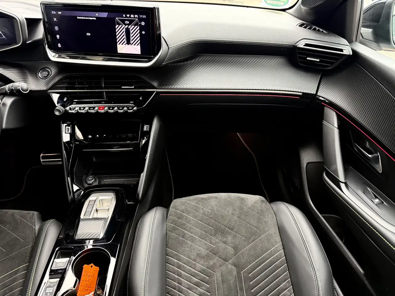 Peugeot 208 1.2 Hybrid GT 100 e-DCS PANO CARPLAY CAMERA, миниатюра 9