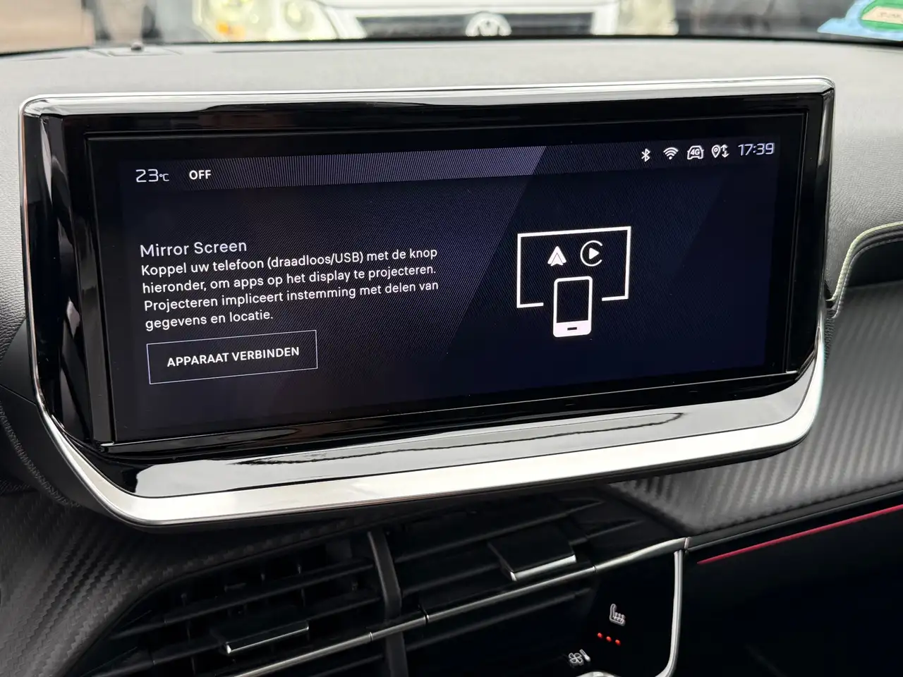 Peugeot 208 1.2 Hybrid GT 100 e-DCS PANO CARPLAY CAMERA, миниатюра 21
