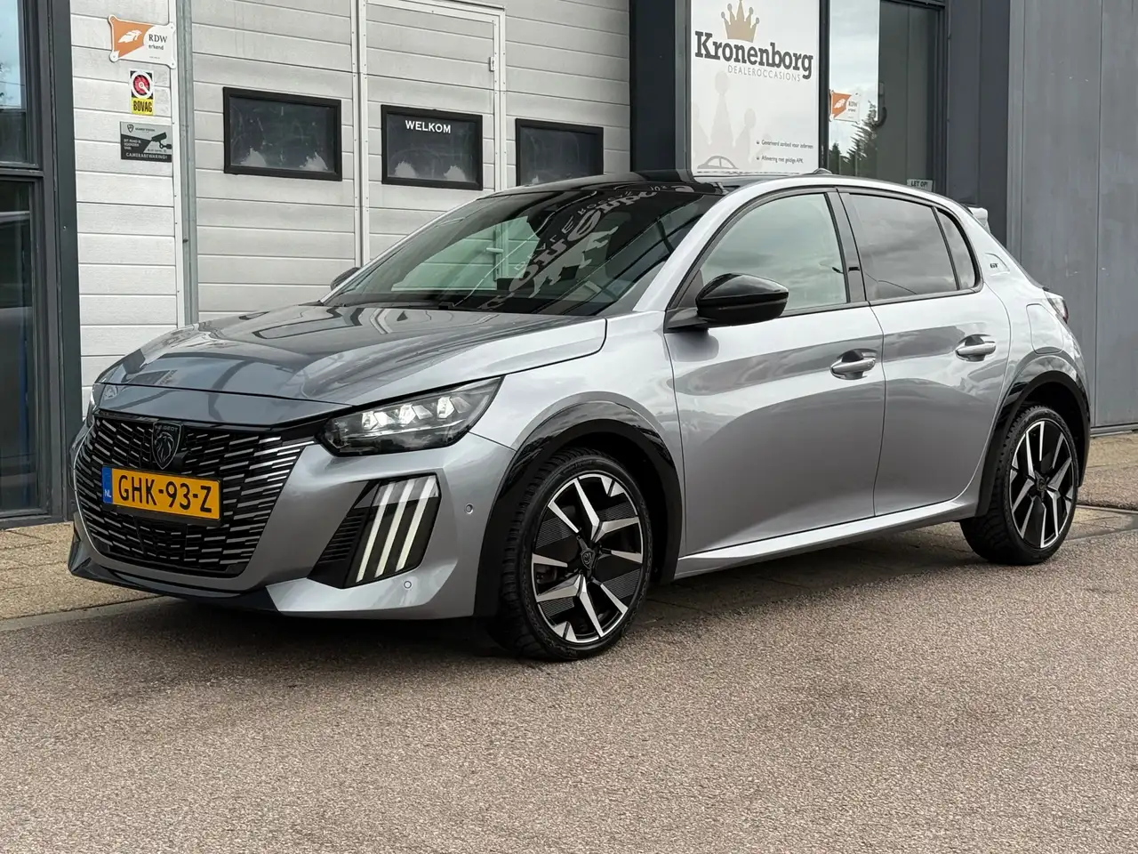 Peugeot 208 1.2 Hybrid GT 100 e-DCS PANO CARPLAY CAMERA, миниатюра 3