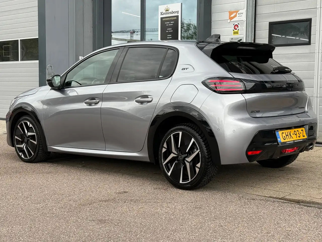 Peugeot 208 1.2 Hybrid GT 100 e-DCS PANO CARPLAY CAMERA, миниатюра 14