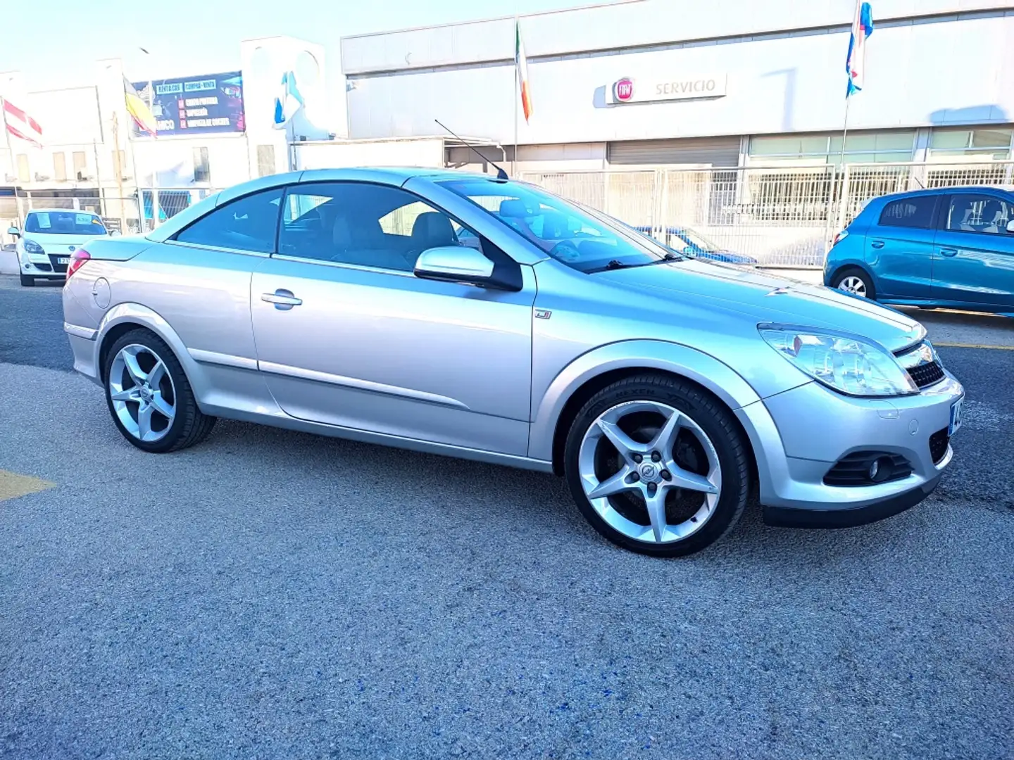 Opel Astra Twin Top 1.8 Cosmo Aut. Gris - 1