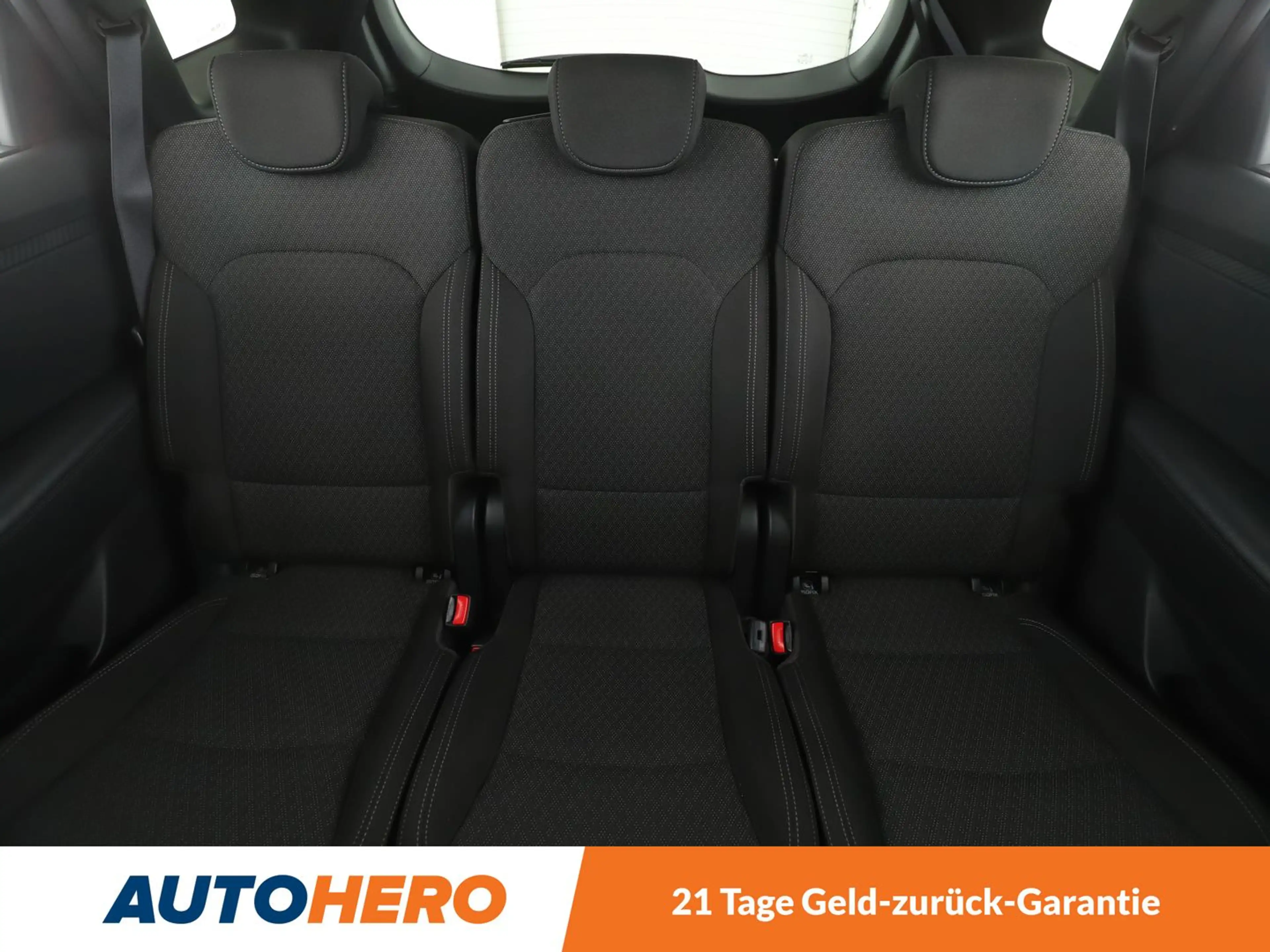 Kia Carens 1.6 GDI Spirit*XENON*NAVI*SHZ*CAM*PDC*TEMPO* — photo 15