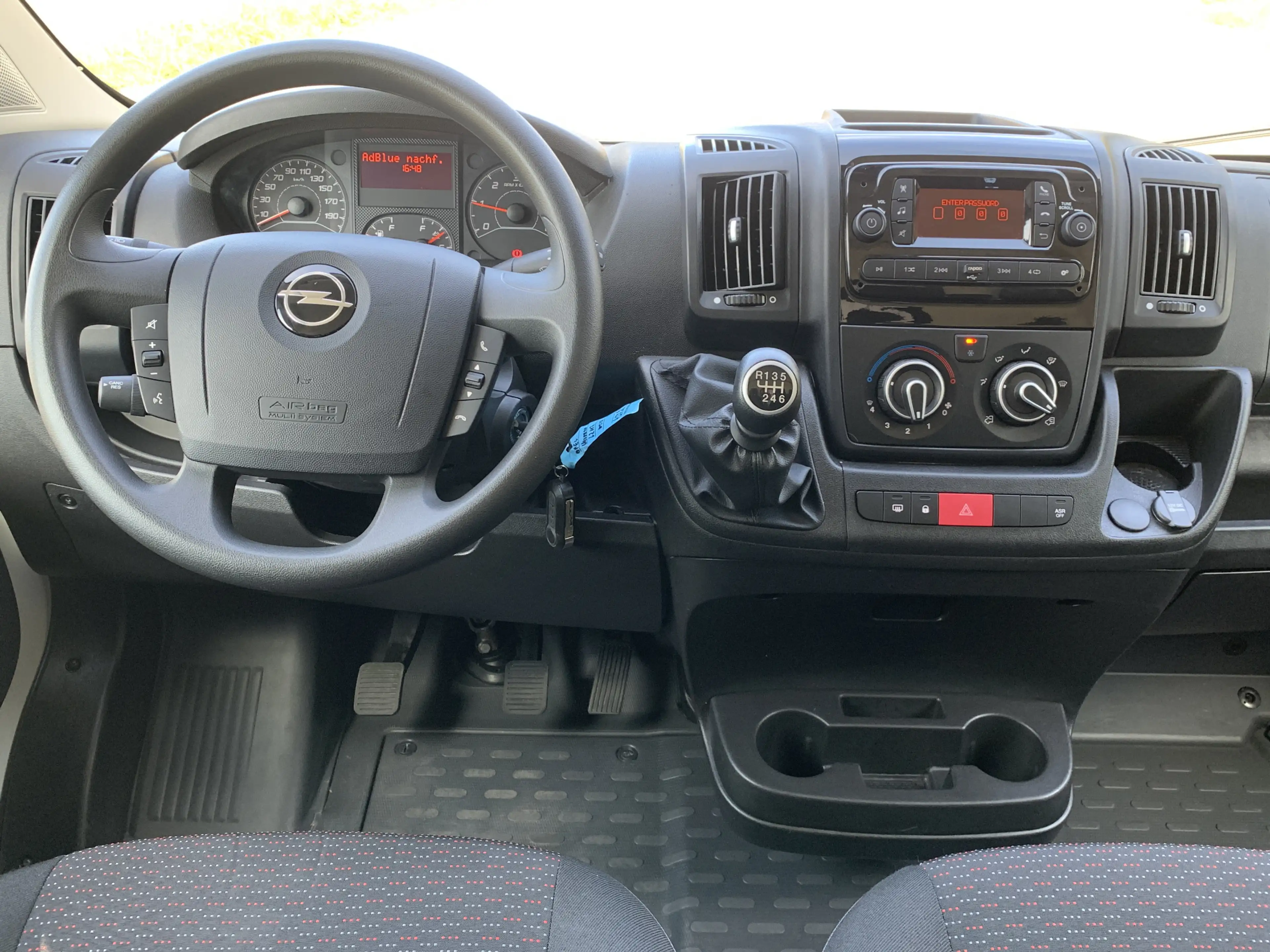 Opel Movano L2H2 3,5t,Klima,Servo,PDC,Ganzjahresreifen — photo 8