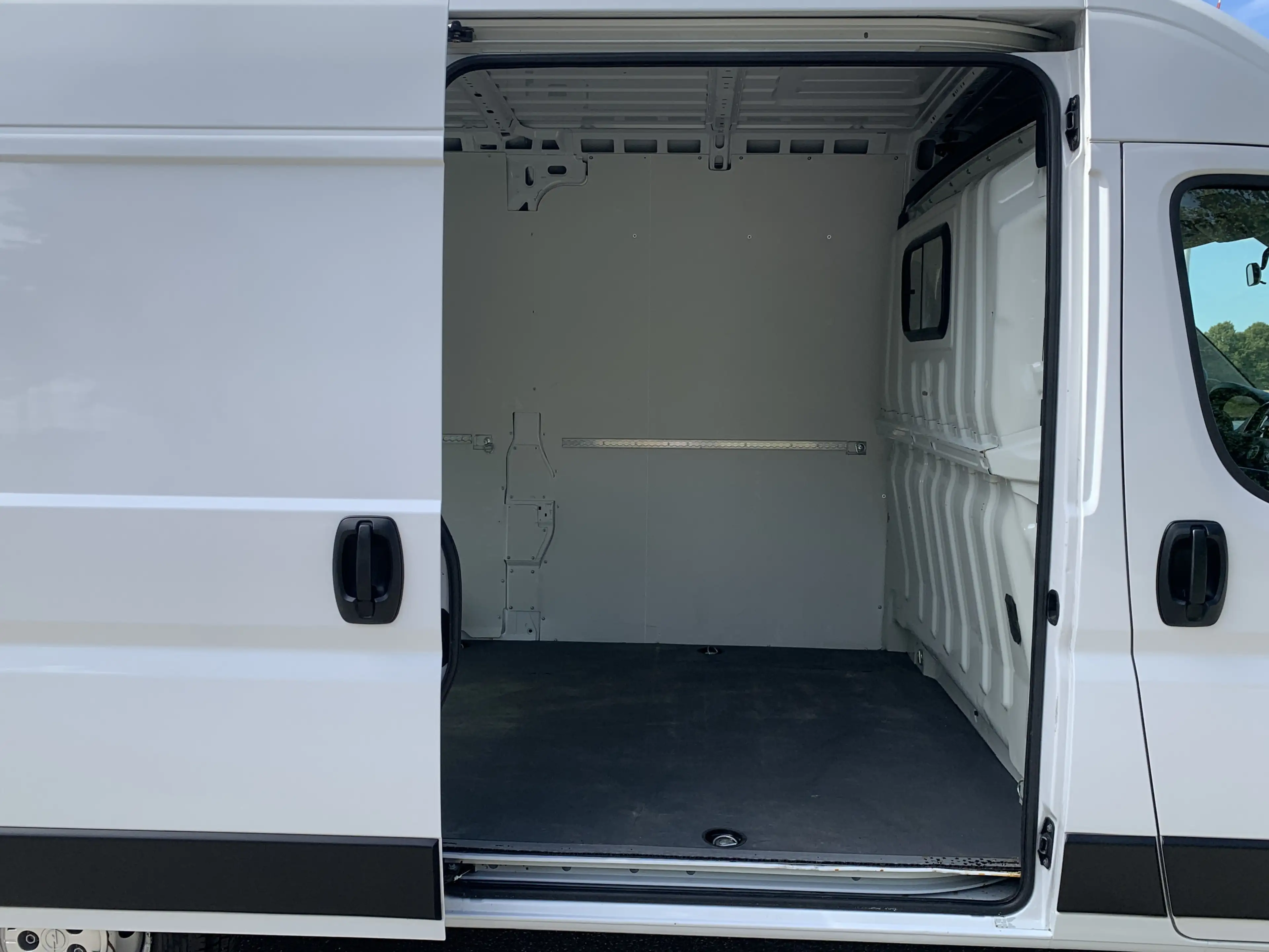 Opel Movano L2H2 3,5t,Klima,Servo,PDC,Ganzjahresreifen — photo 14