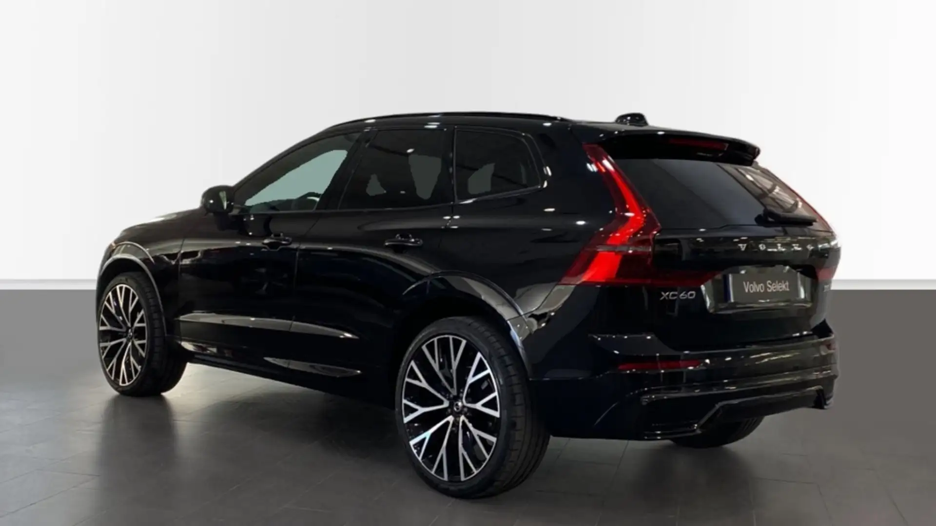 Volvo XC60 2.0 B5 P MHEV PLUS DARK AUTO 4WD 5P Negro - 2