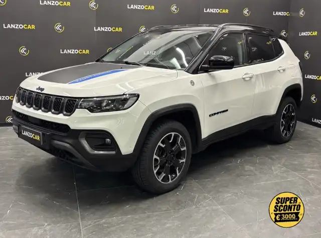 2023 Jeep Compass in White for sale