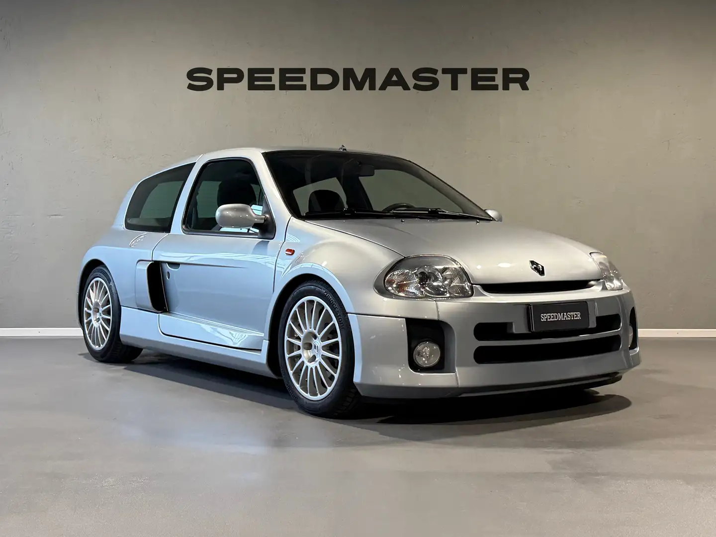 Renault Clio 3.0 V6 Sport **UNIPRO - MAI URTATA** Silber - 1