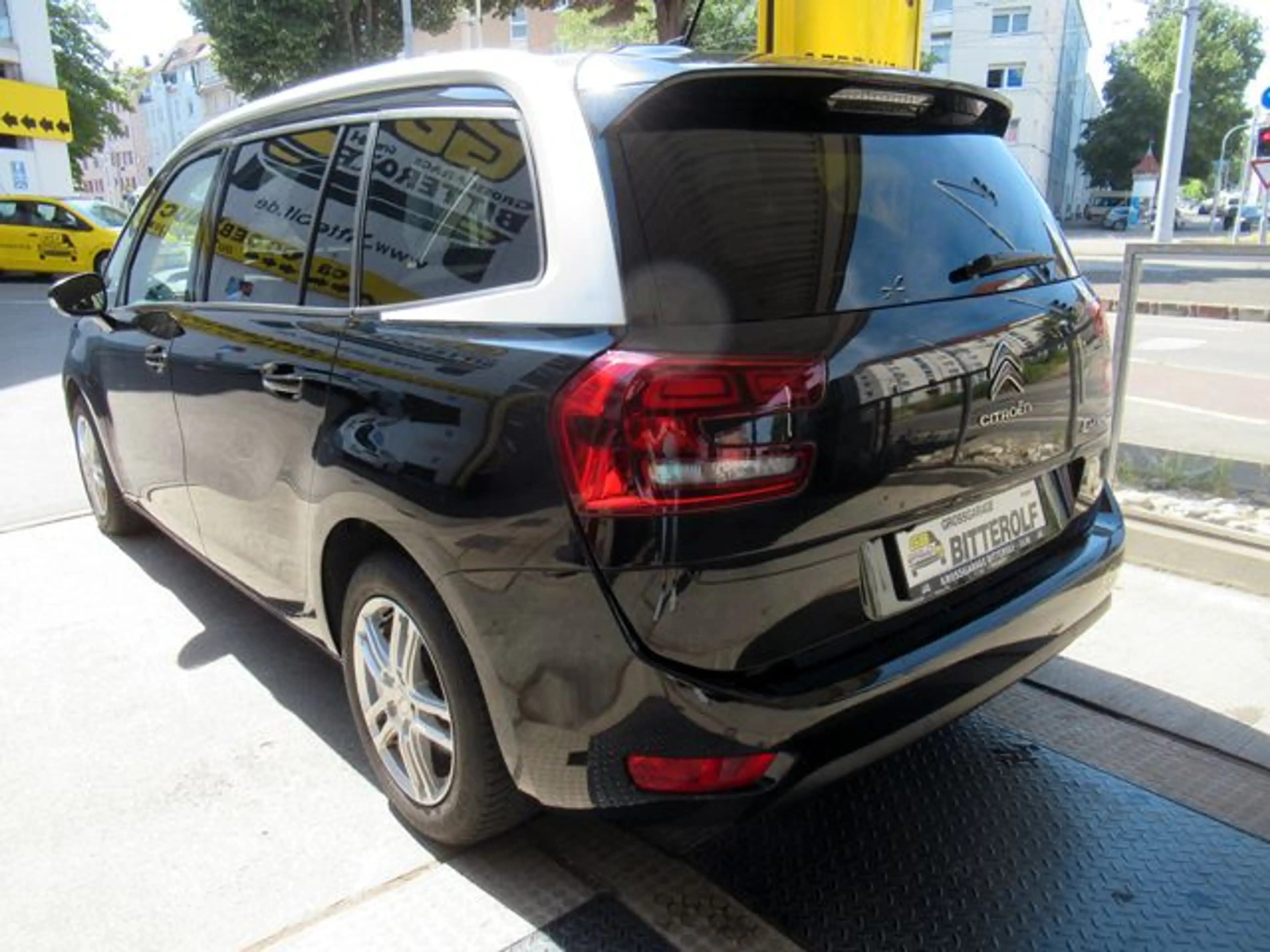 Citroen Grand C4 Picasso Grand Spactourer 1,5HDI 7Sitzer Navi/ACC/RFK/SHZ — photo 3