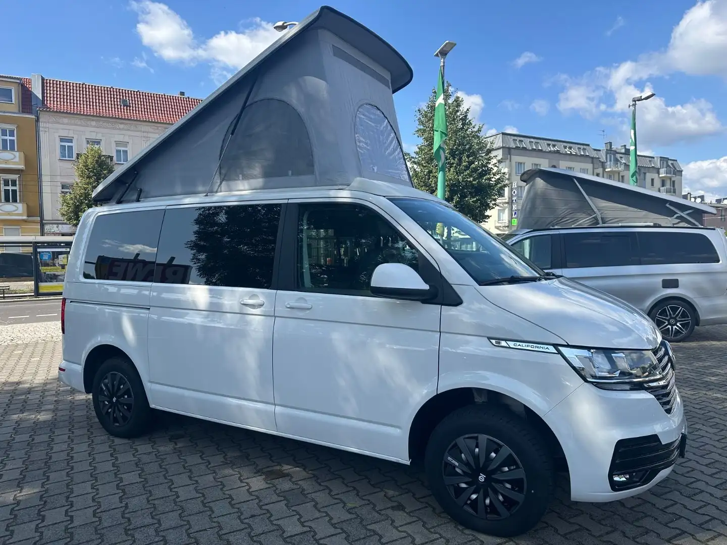 Volkswagen T6 California T 6.1 California/ Originale 500 km/ ACC/ KÜCHE Weiß - 1