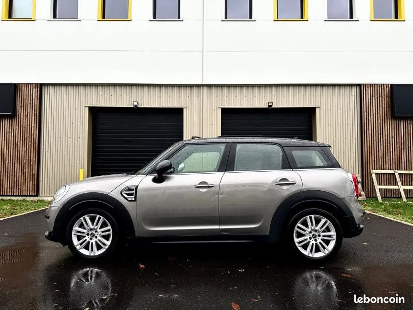 MINI Cooper Countryman COOPER 136CH EXQUISITE BVA GRATUITE Gris - 2