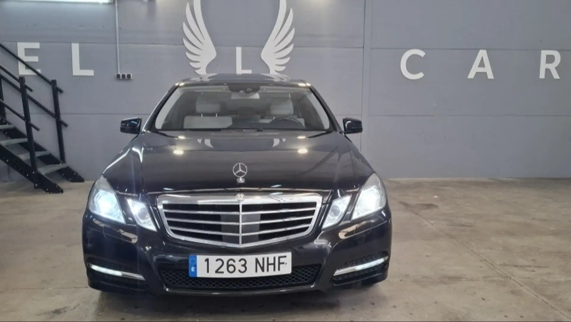 Mercedes-Benz E 200 CGI BE 7G Plus P96 (9.75) Zwart - 1