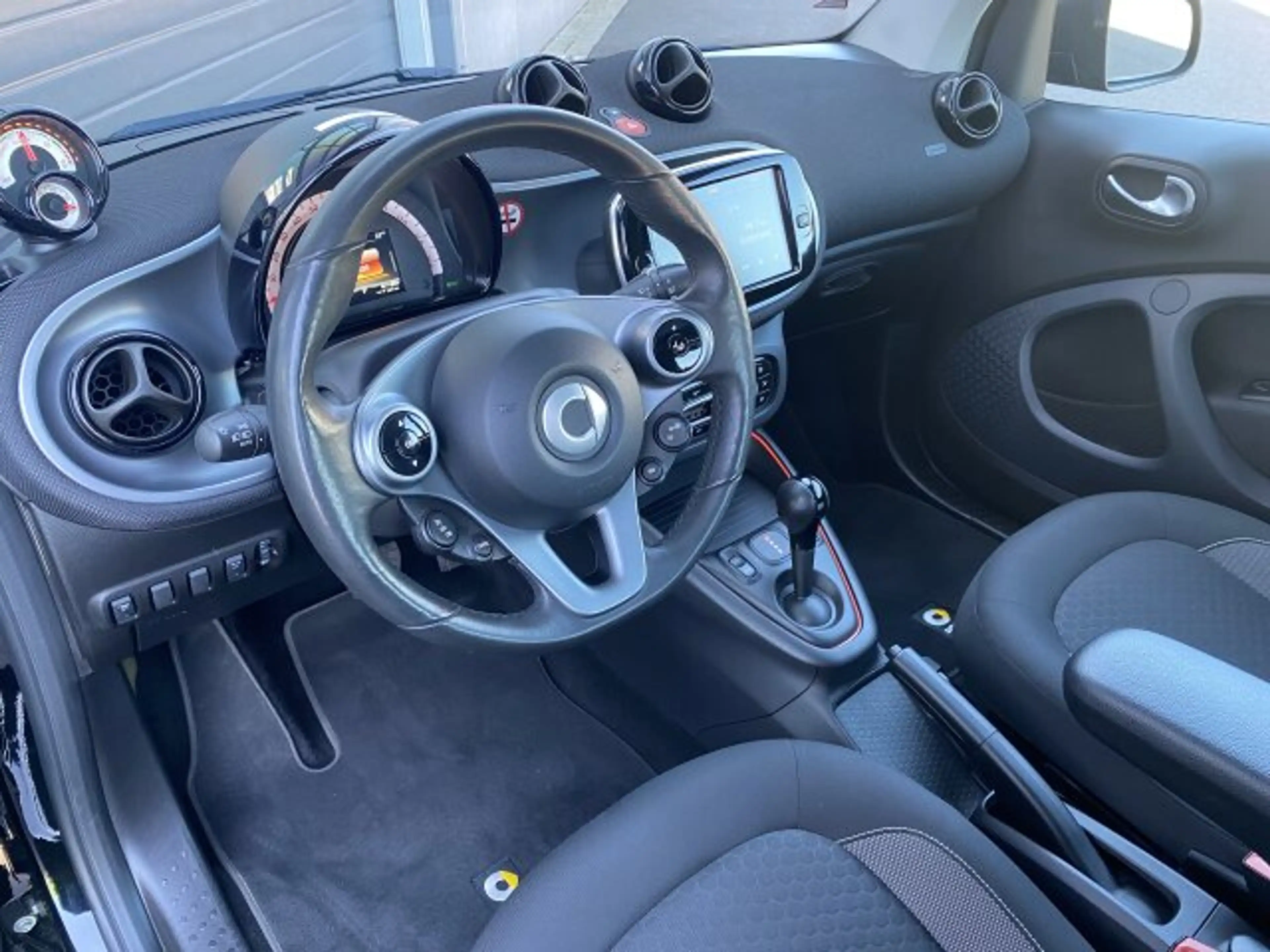 smart forTwo smart EQ fortwo Exclusive Kamera Winterpak. LED BC — photo 13