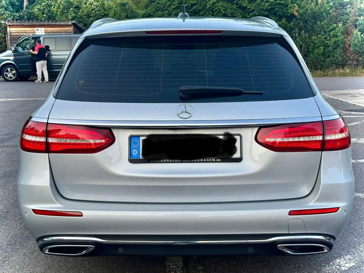 Mercedes-Benz E 220 E -Klasse T-Modell E 220 d Argent - 2