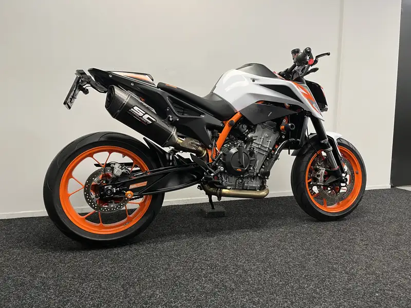 KTM 890 Duke R - foto 5