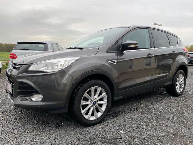 Imagine Ford Kuga Titanium*TEILLEDER*MFL*KLIMAAUTO.*PDC*ALU*