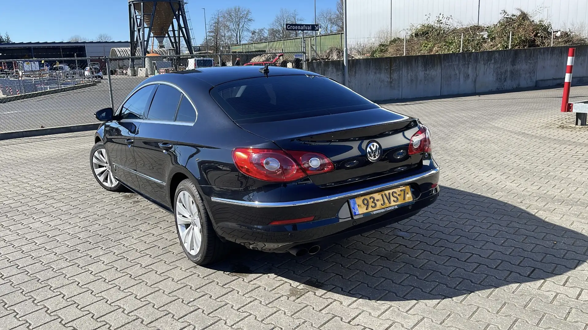 Volkswagen Passat CC 1.8 TSI 4p. Luxe, Comfort en Sportiviteit in één Zwart - 2