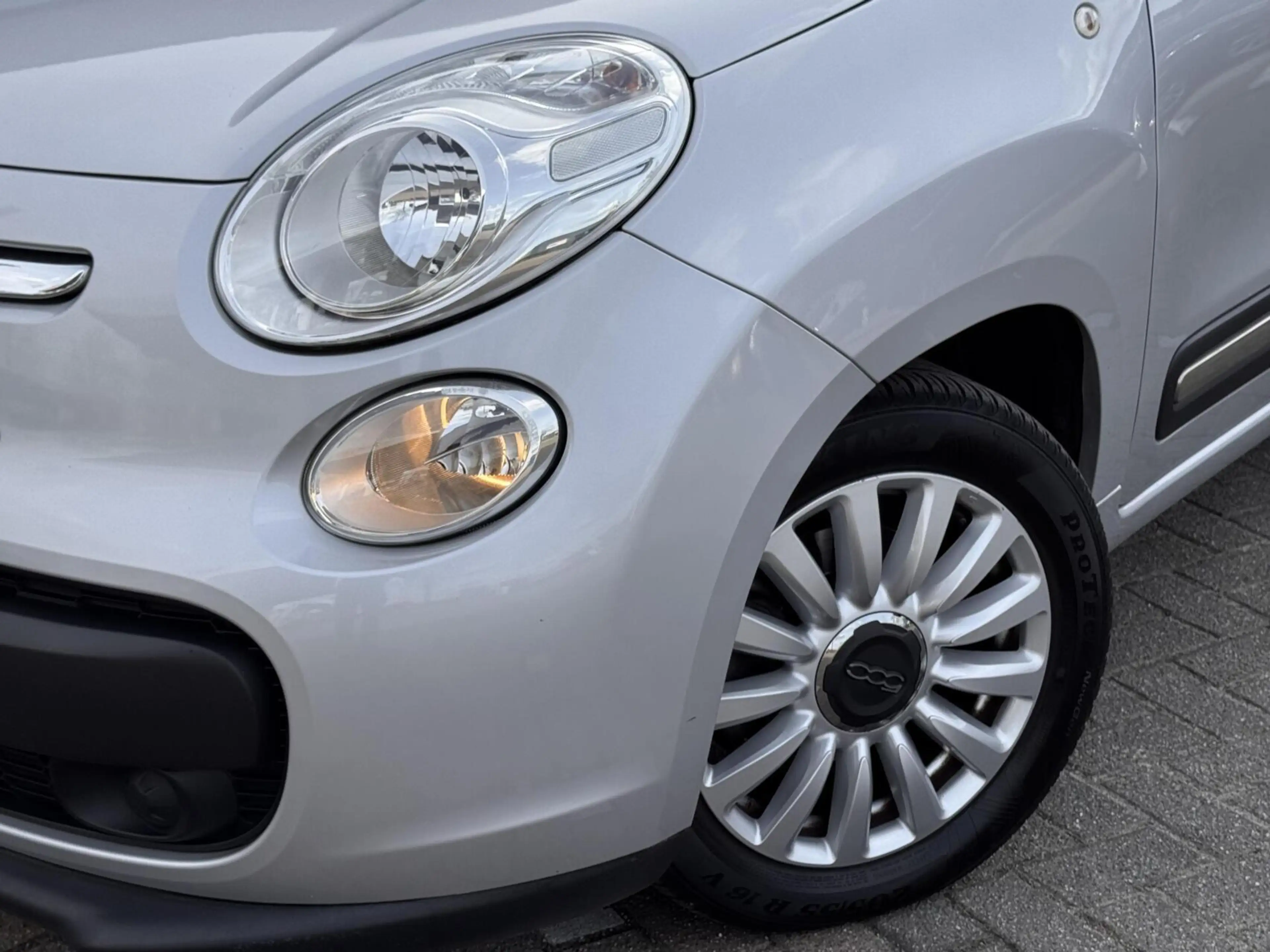 Fiat 500L 0.9 TwinAir Easy Eco Airco Cruise Bluetooth NAP — photo 3