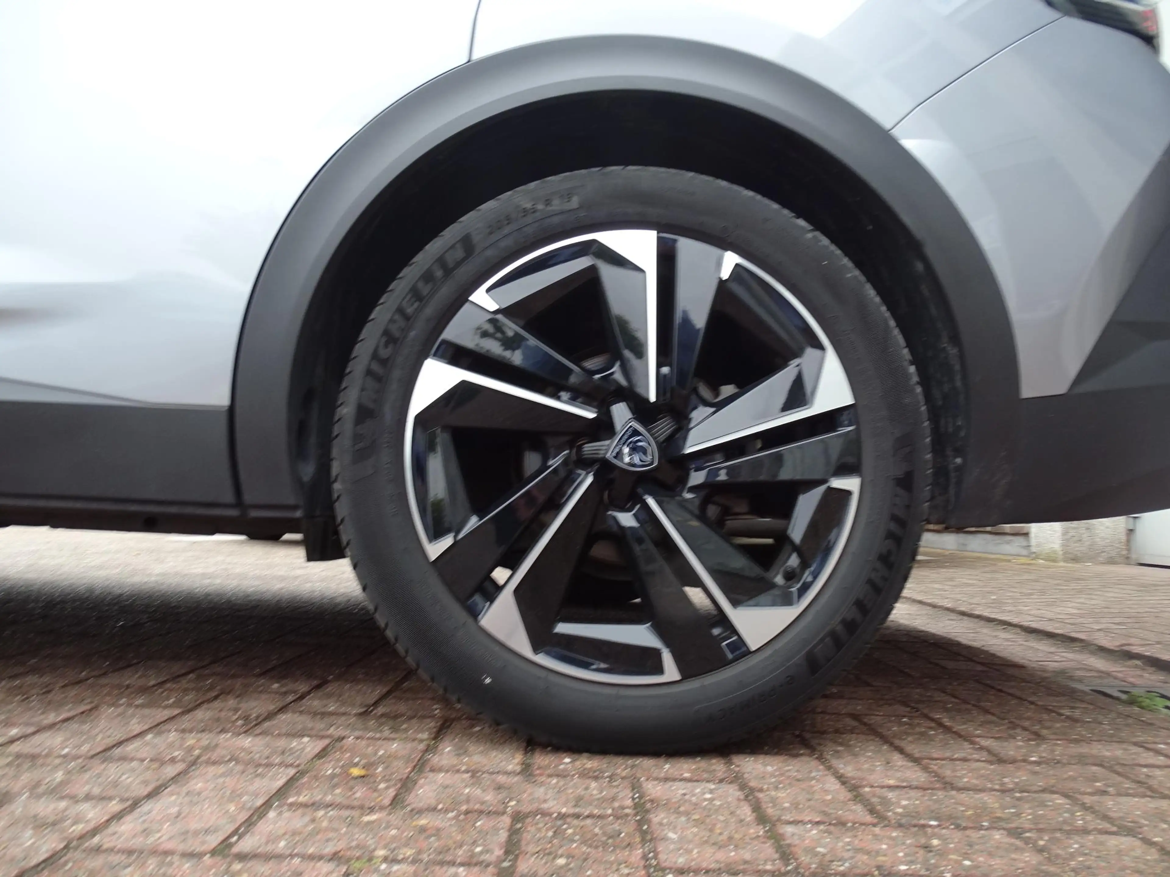 Peugeot 408 1.2T Allure automaat +leder — photo 11