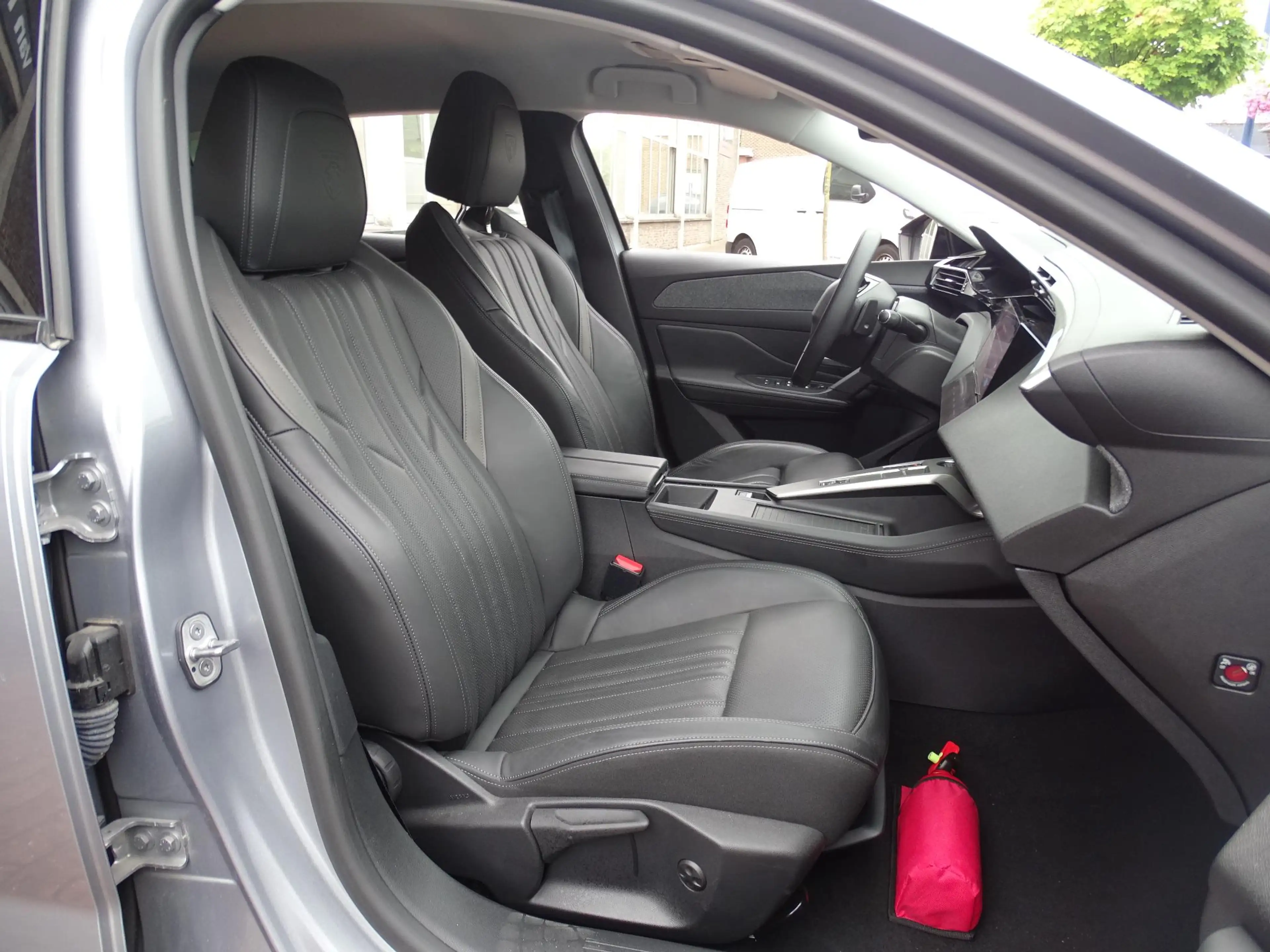 Peugeot 408 1.2T Allure automaat +leder — photo 14