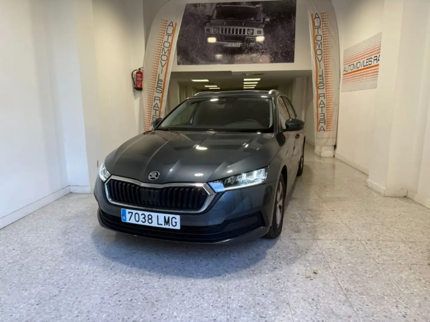 Skoda Octavia Ambition Grijs - 2