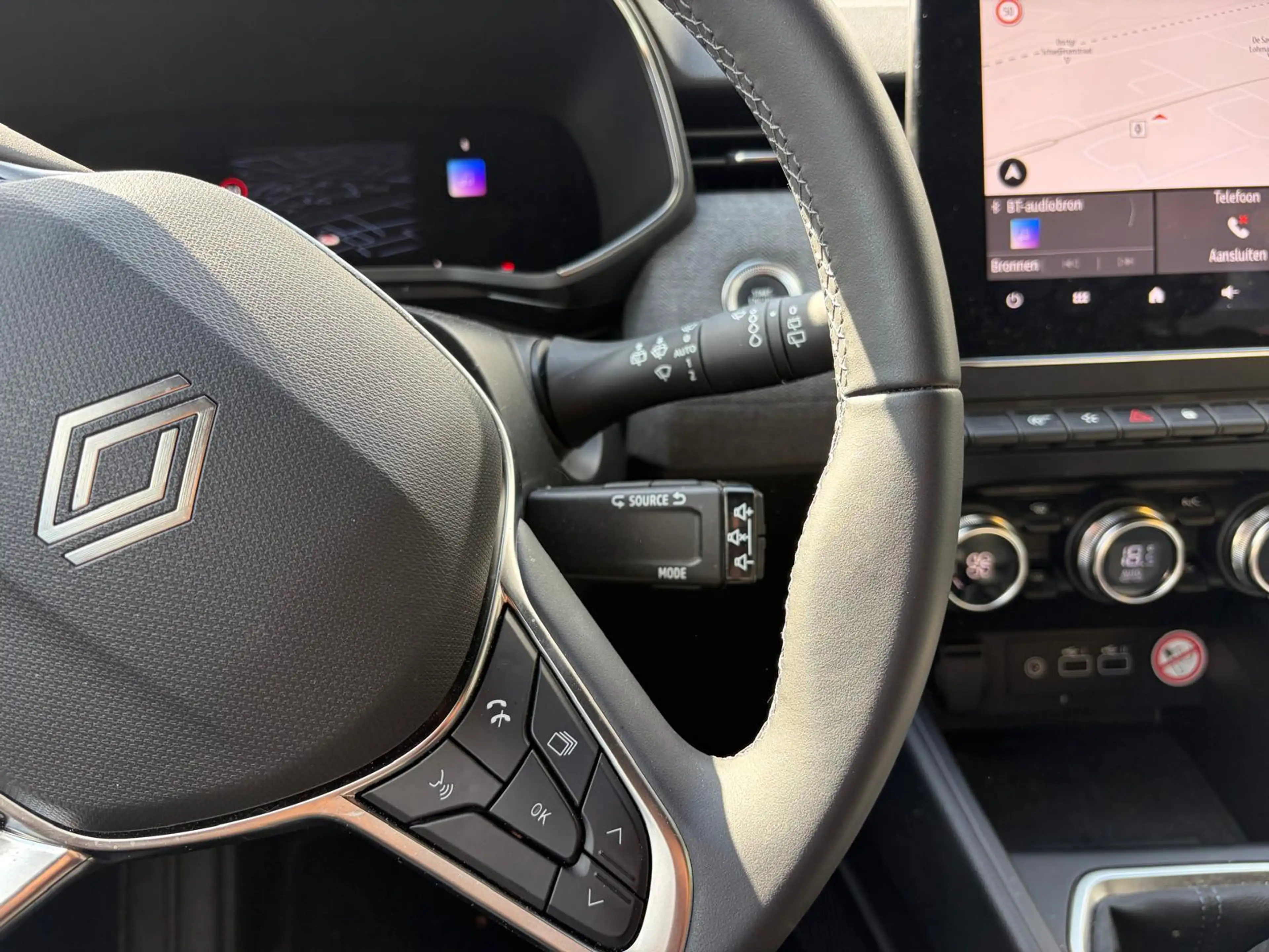 Renault Clio TCe 90 GPF techno | Carplay | Parkeersensor | — photo 15