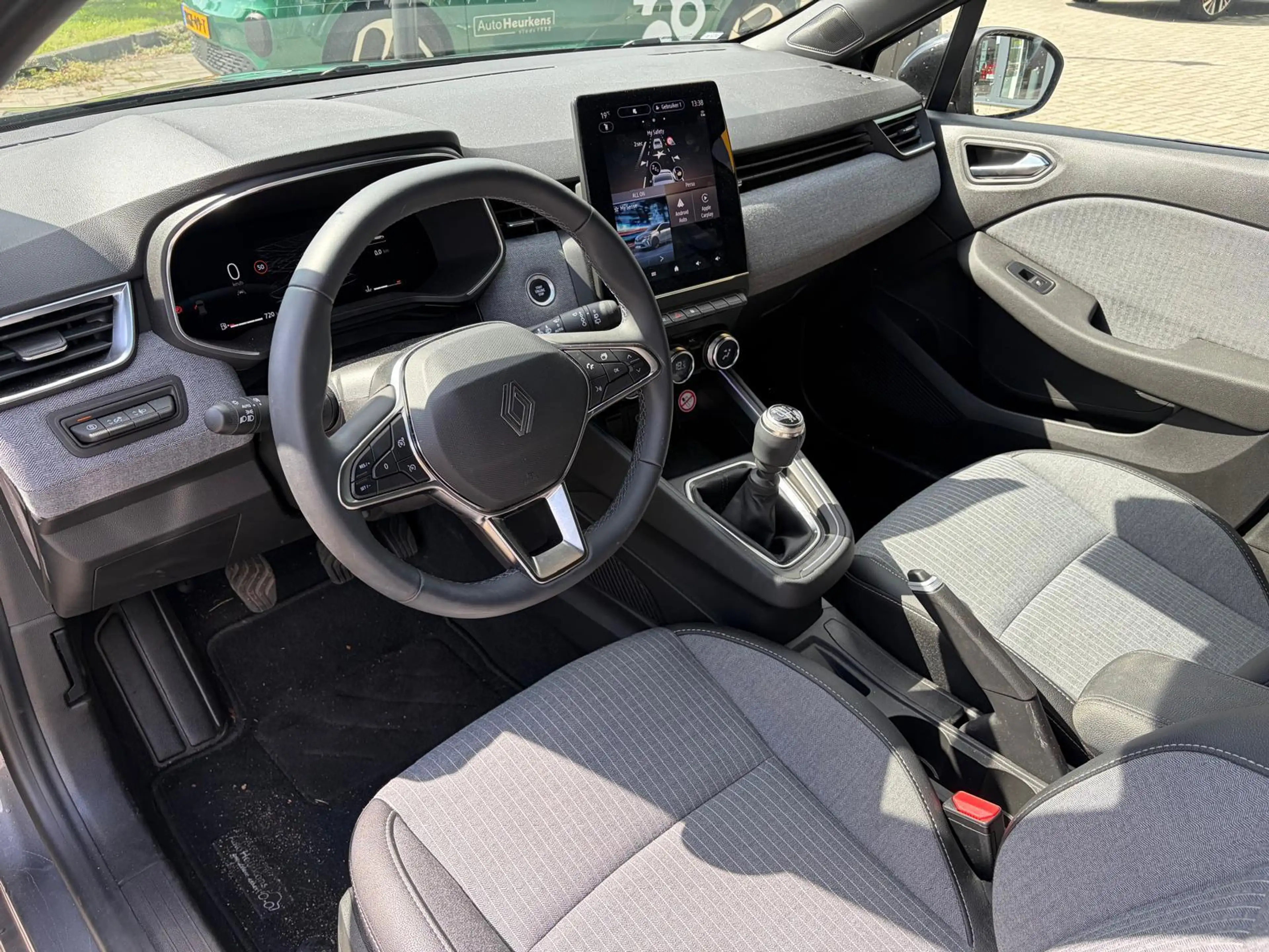 Renault Clio TCe 90 GPF techno | Carplay | Parkeersensor | — photo 9