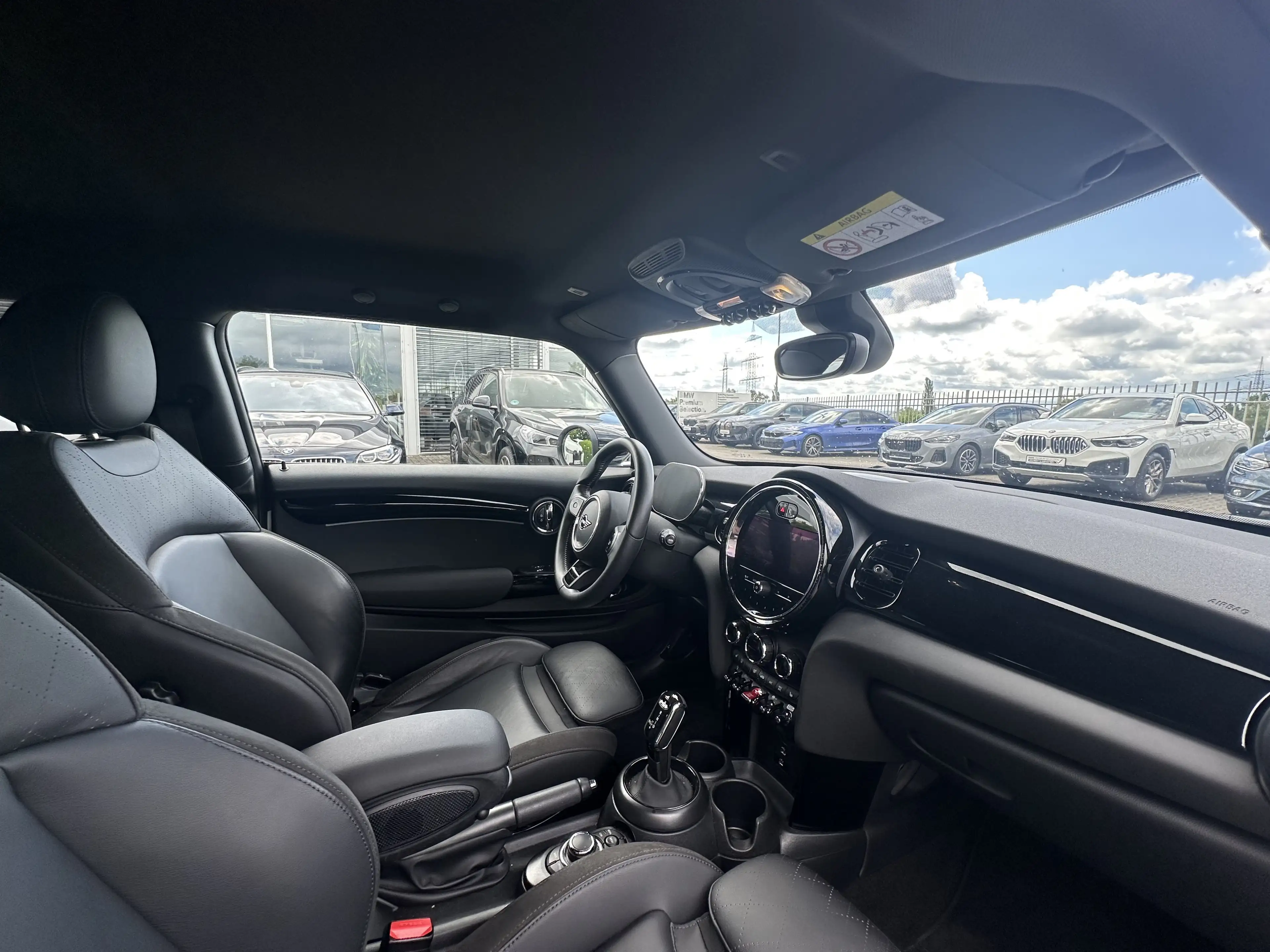 MINI Cooper S 3-TÜRER CLASSIC TRIM DKG LEDER NAVI LED RFK GRA KO — photo 13