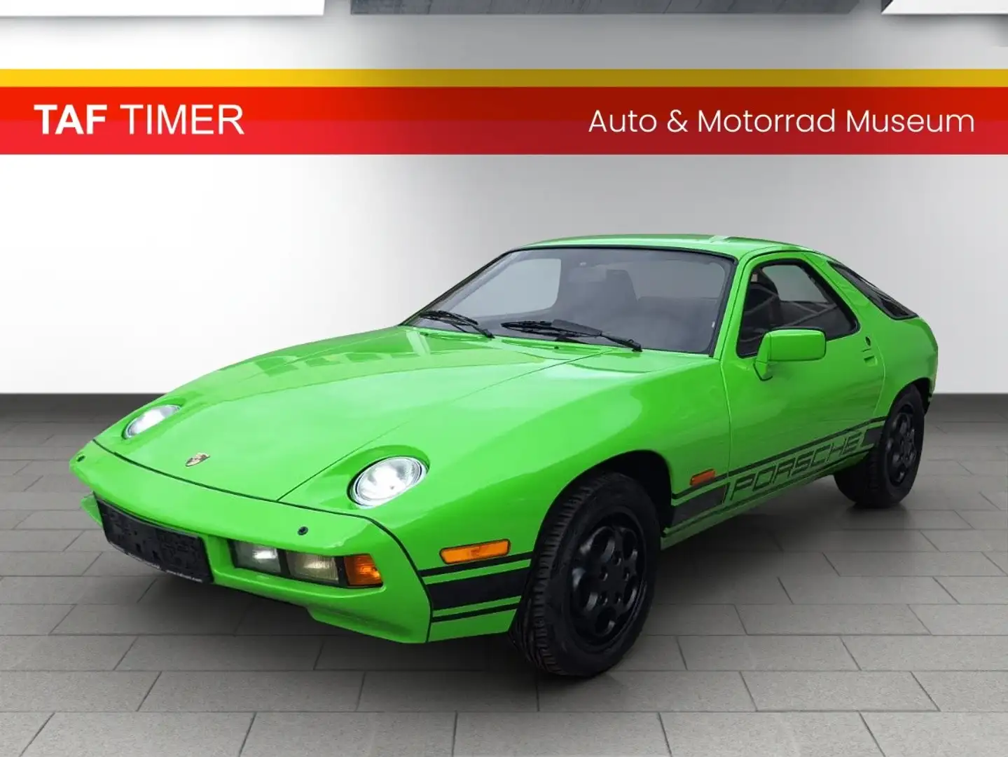 Porsche 928 Coupe Зелений - 1